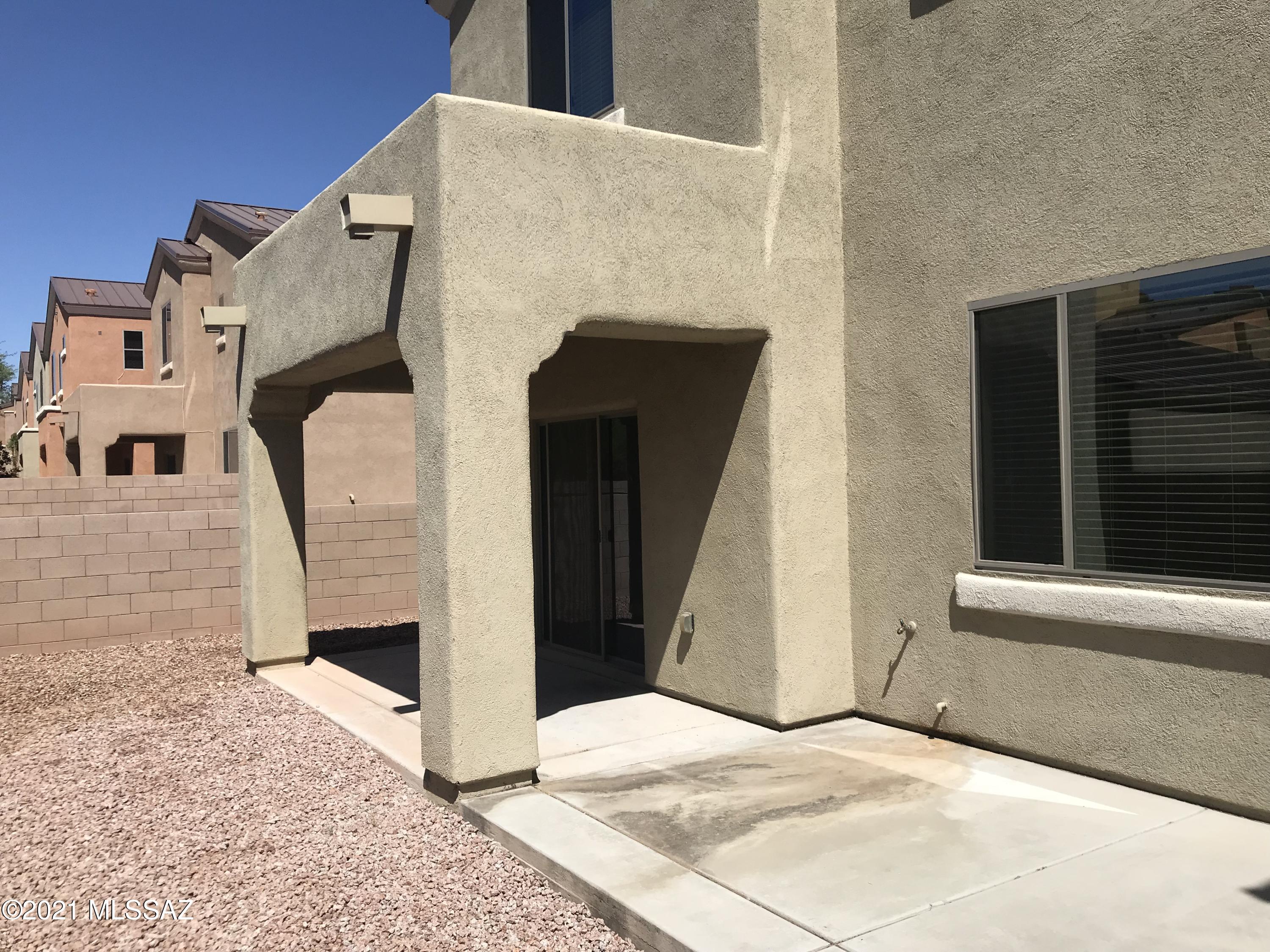 River Walk (1-140) - Residential
