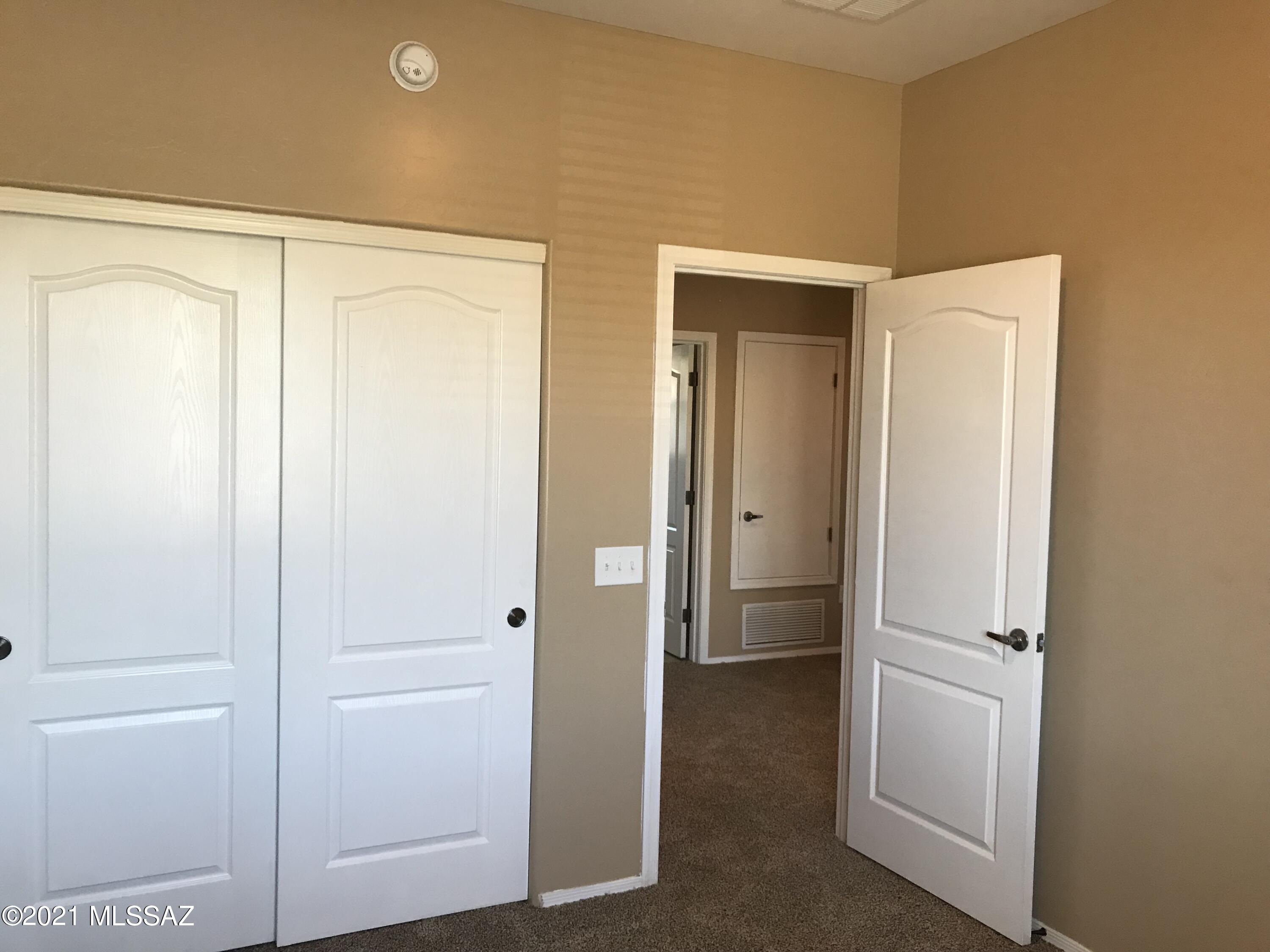 River Walk (1-140) - Residential