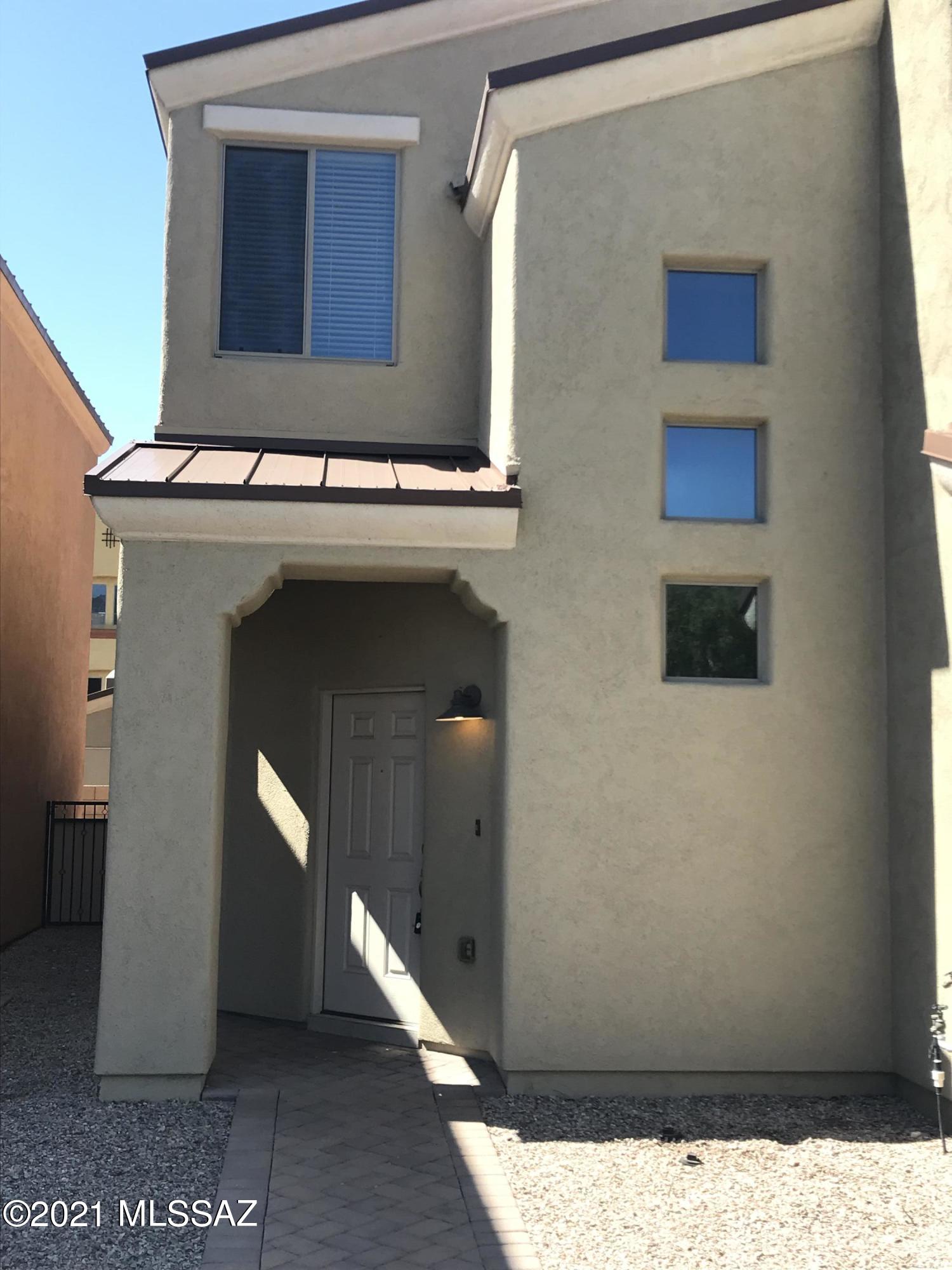 River Walk (1-140) - Residential
