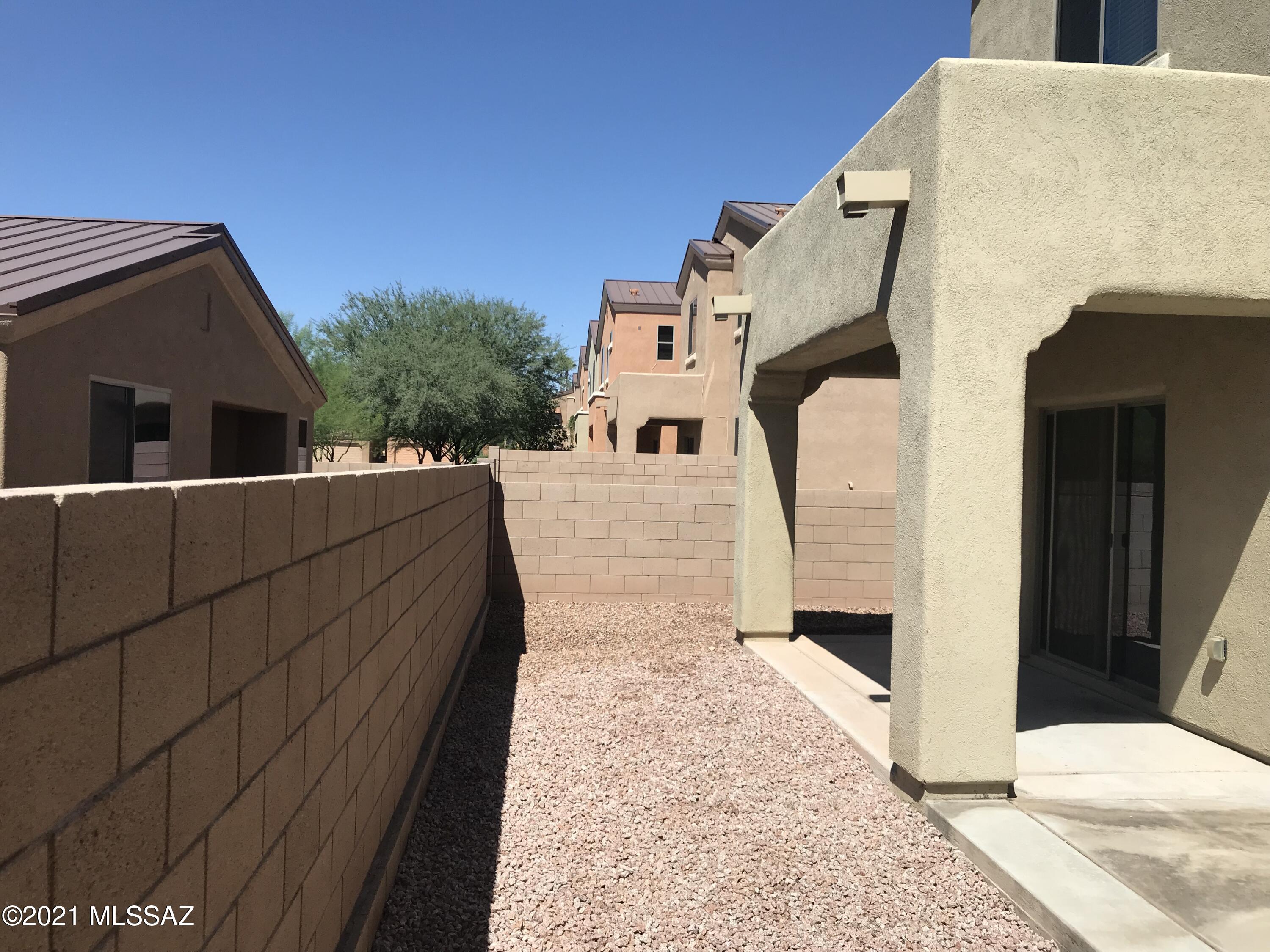 River Walk (1-140) - Residential