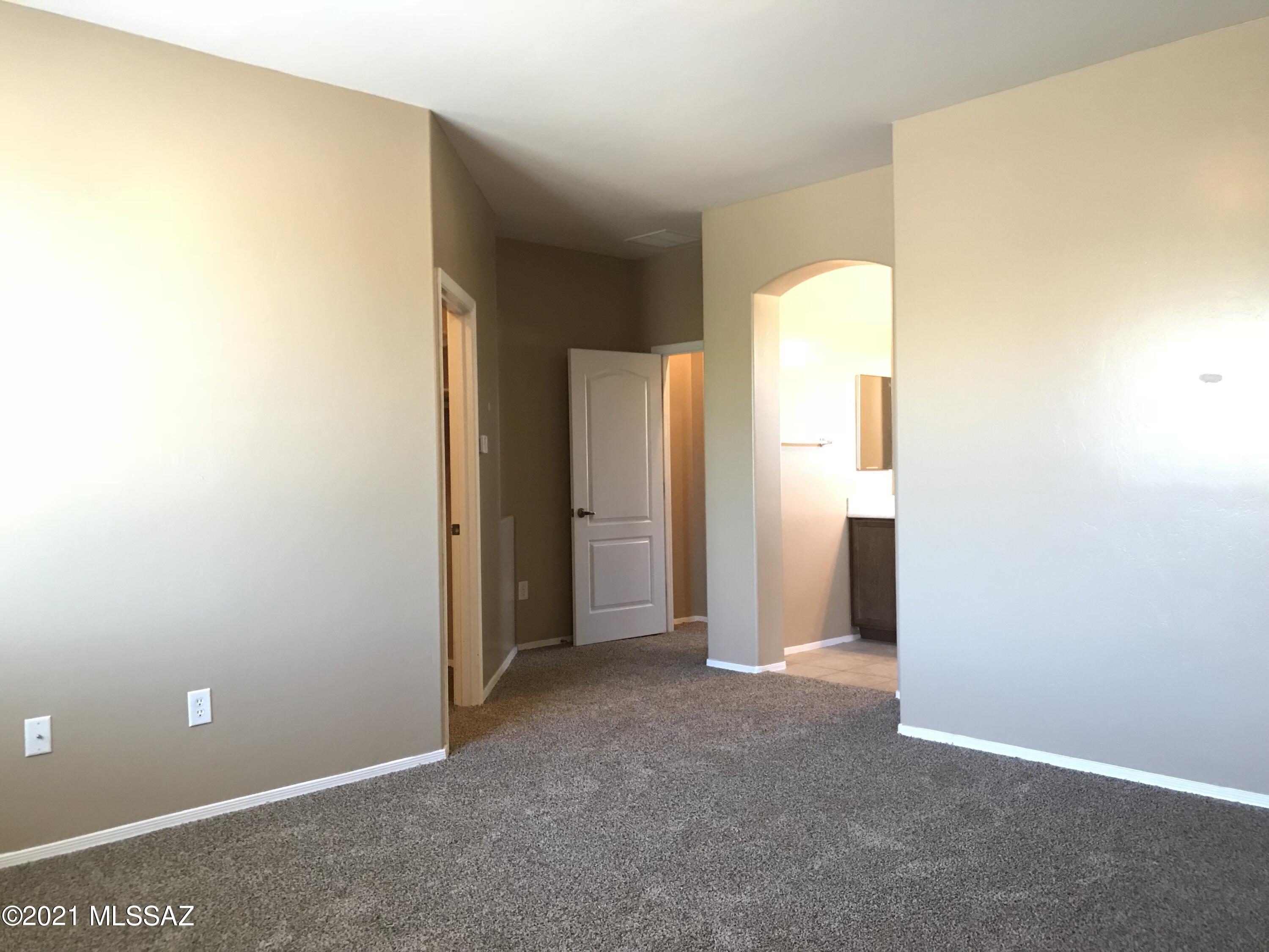 River Walk (1-140) - Residential