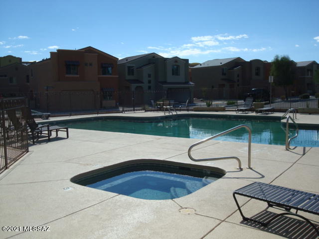 River Walk (1-140) - Residential
