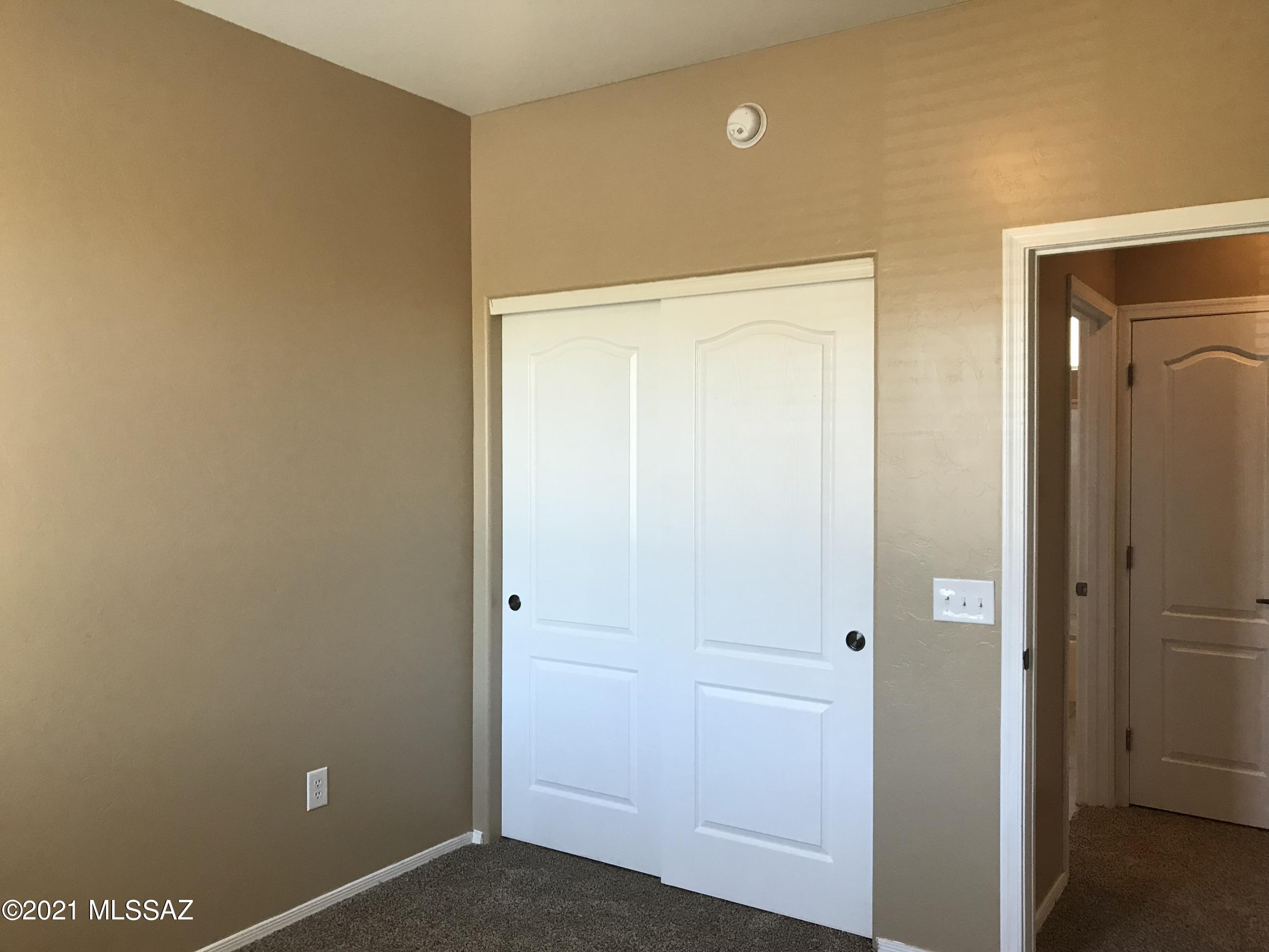 River Walk (1-140) - Residential