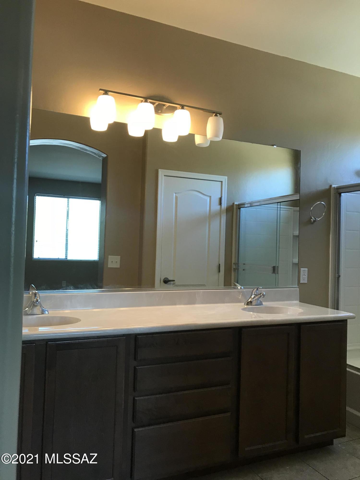 River Walk (1-140) - Residential