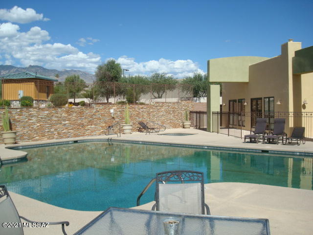 River Walk (1-140) - Residential