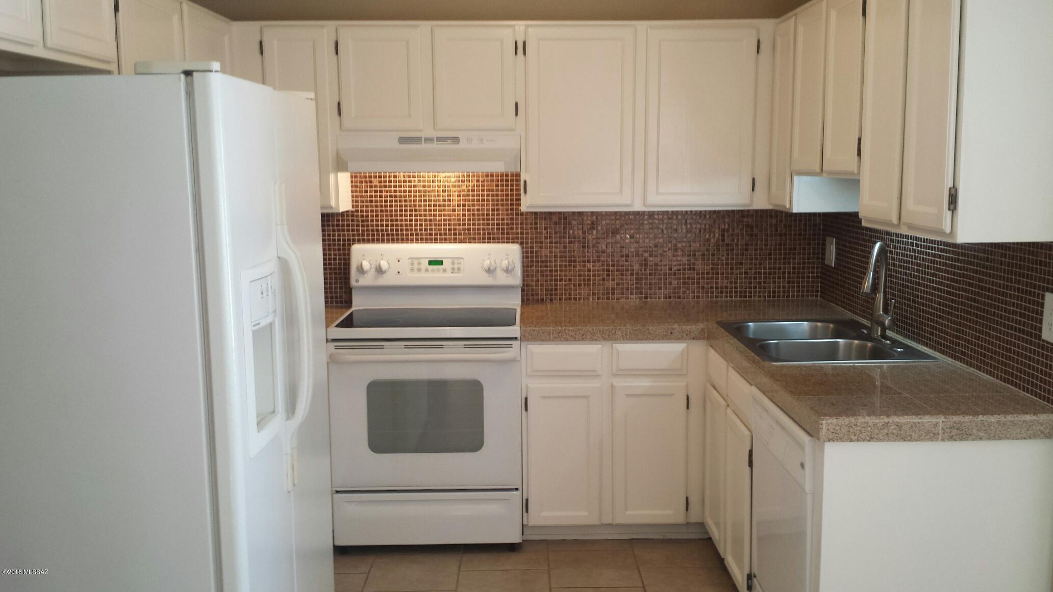 Colonia De Los Alamos (BK1-45) - Residential Lease