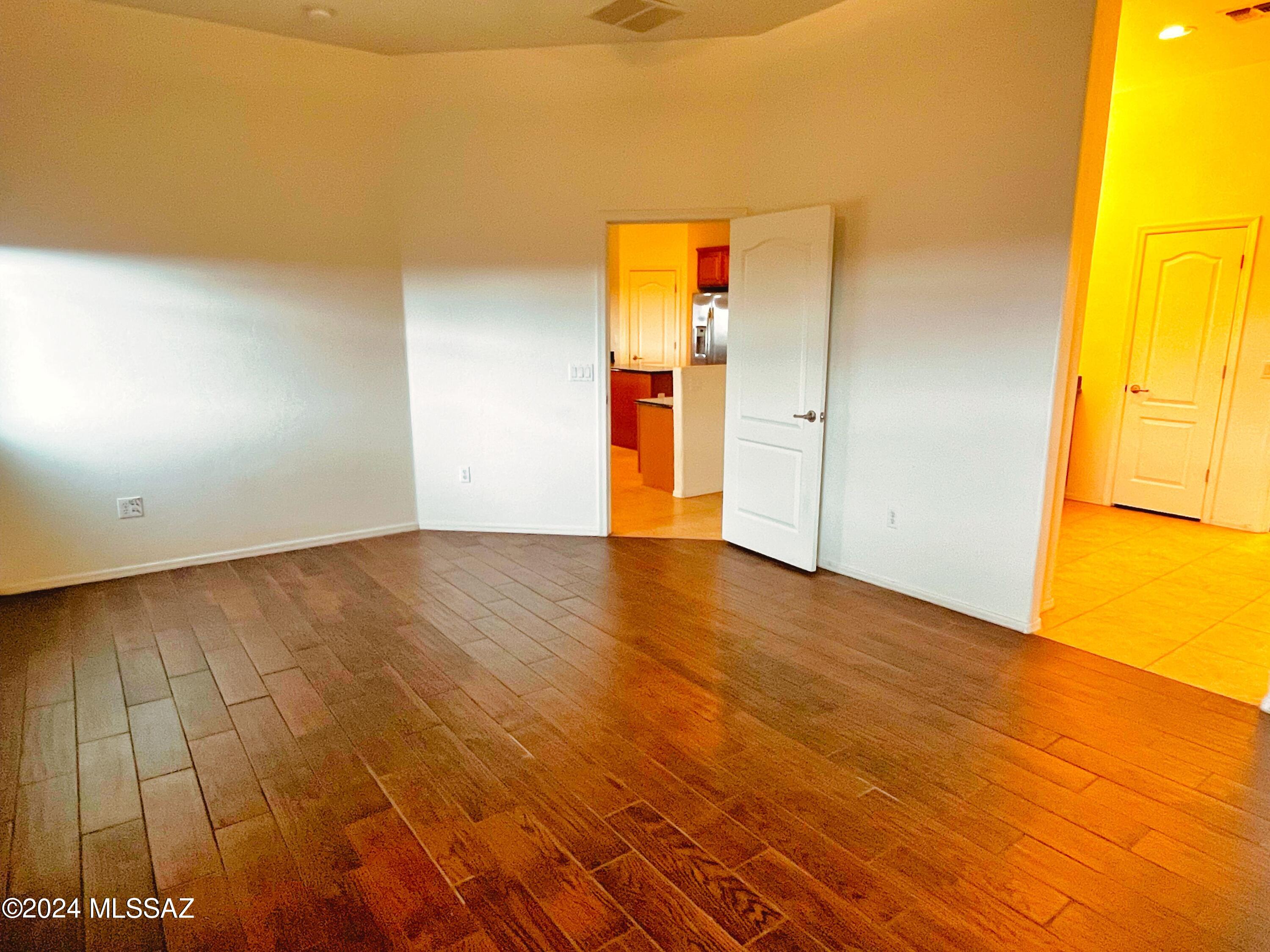 Empire Vista (1-153) - Residential Lease