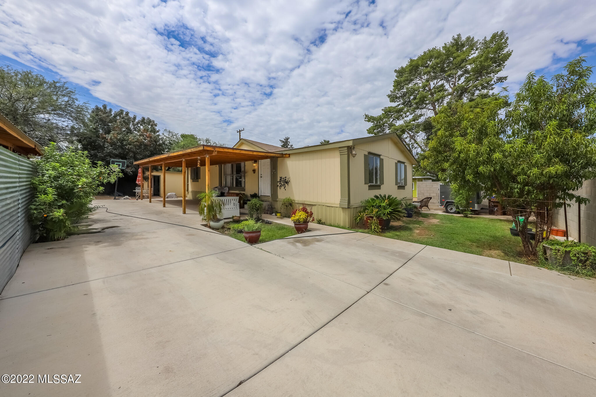 Riverside Gardens - Residential