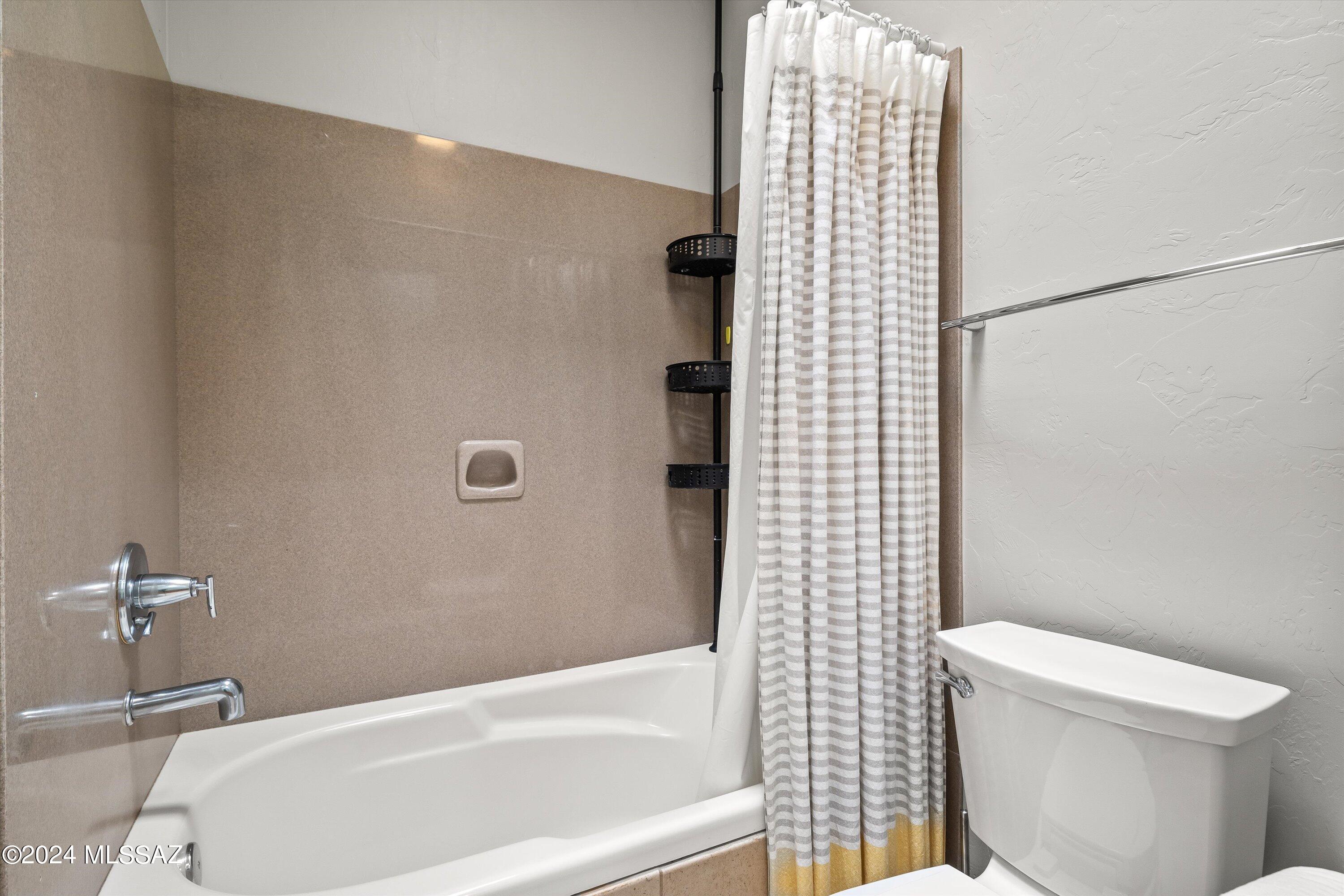 Coyote Creek (1-395) - Residential
