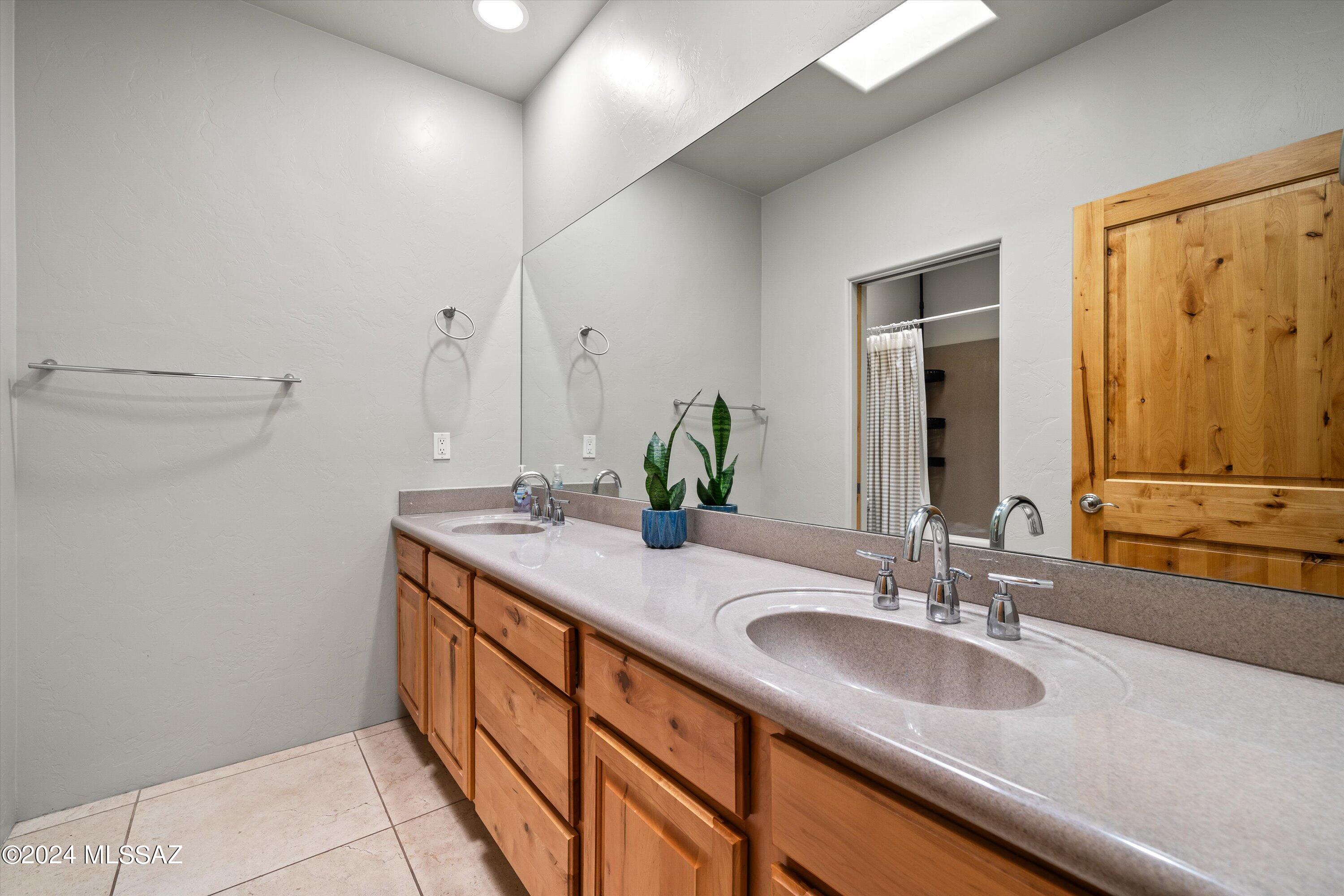 Coyote Creek (1-395) - Residential