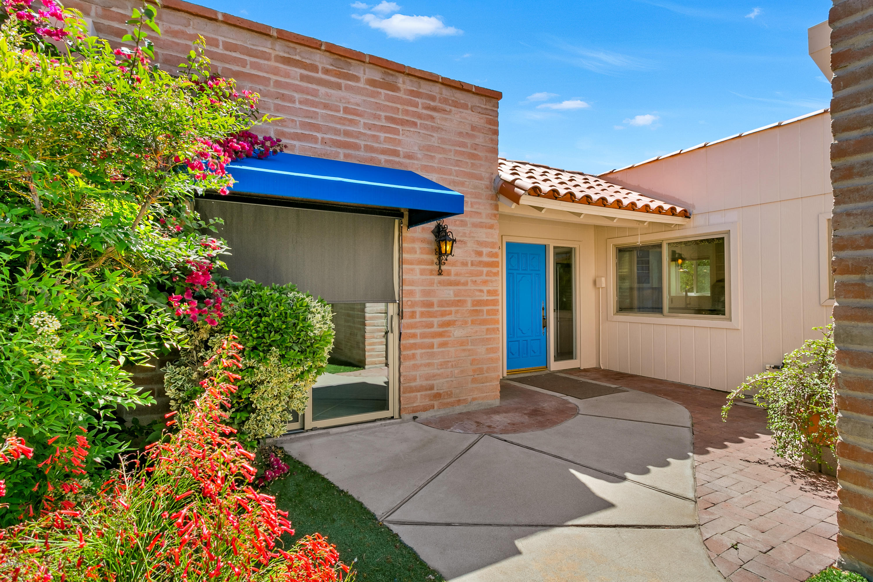 Villas De La Canada (1-74) - Residential