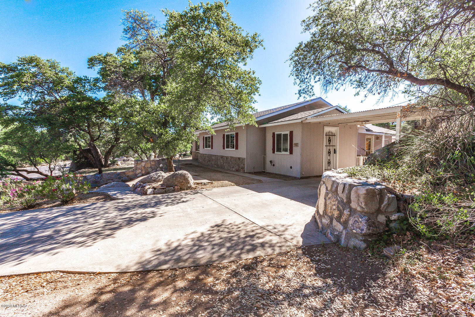 Los Robles Estates - Residential