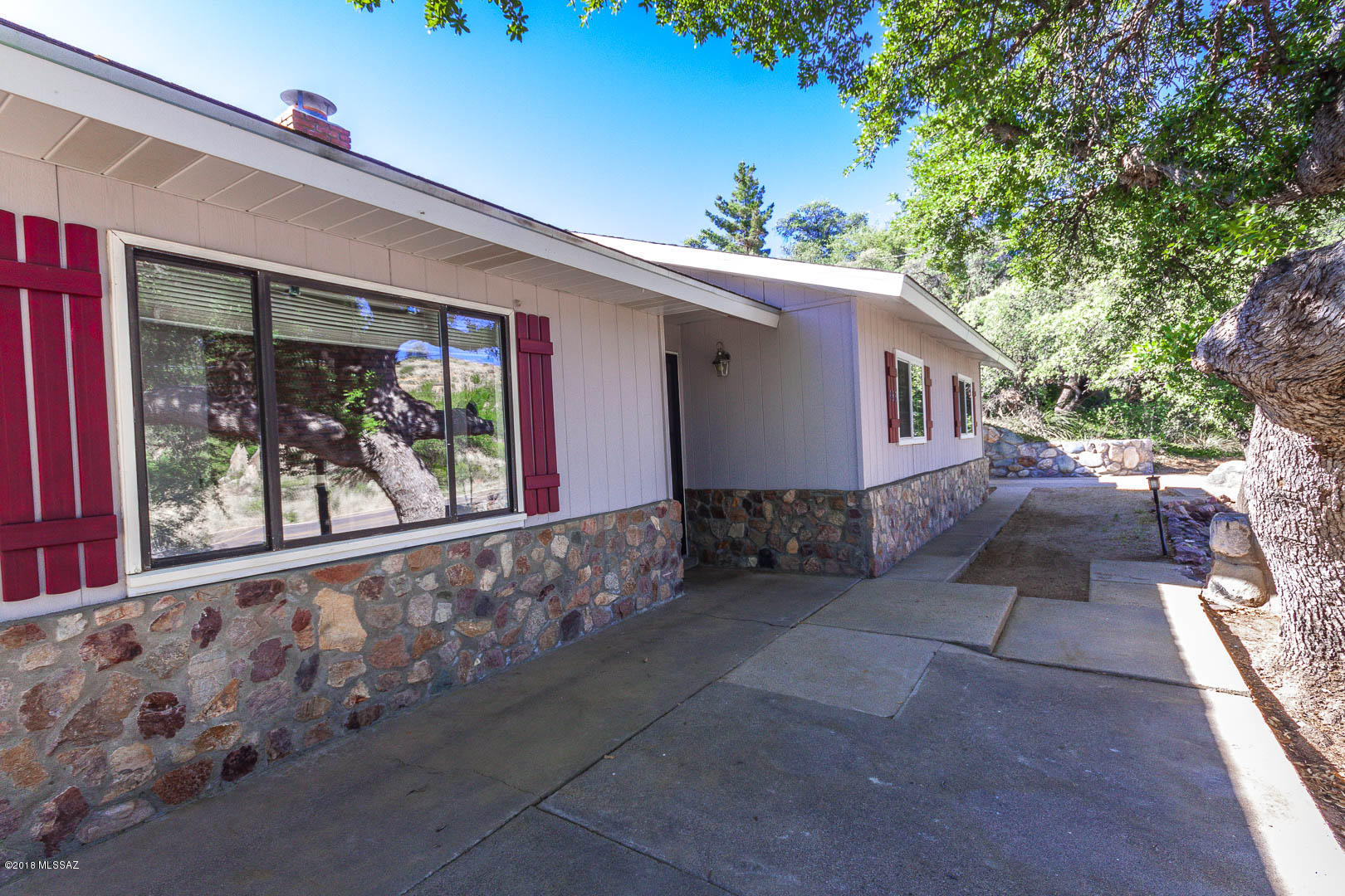 Los Robles Estates - Residential