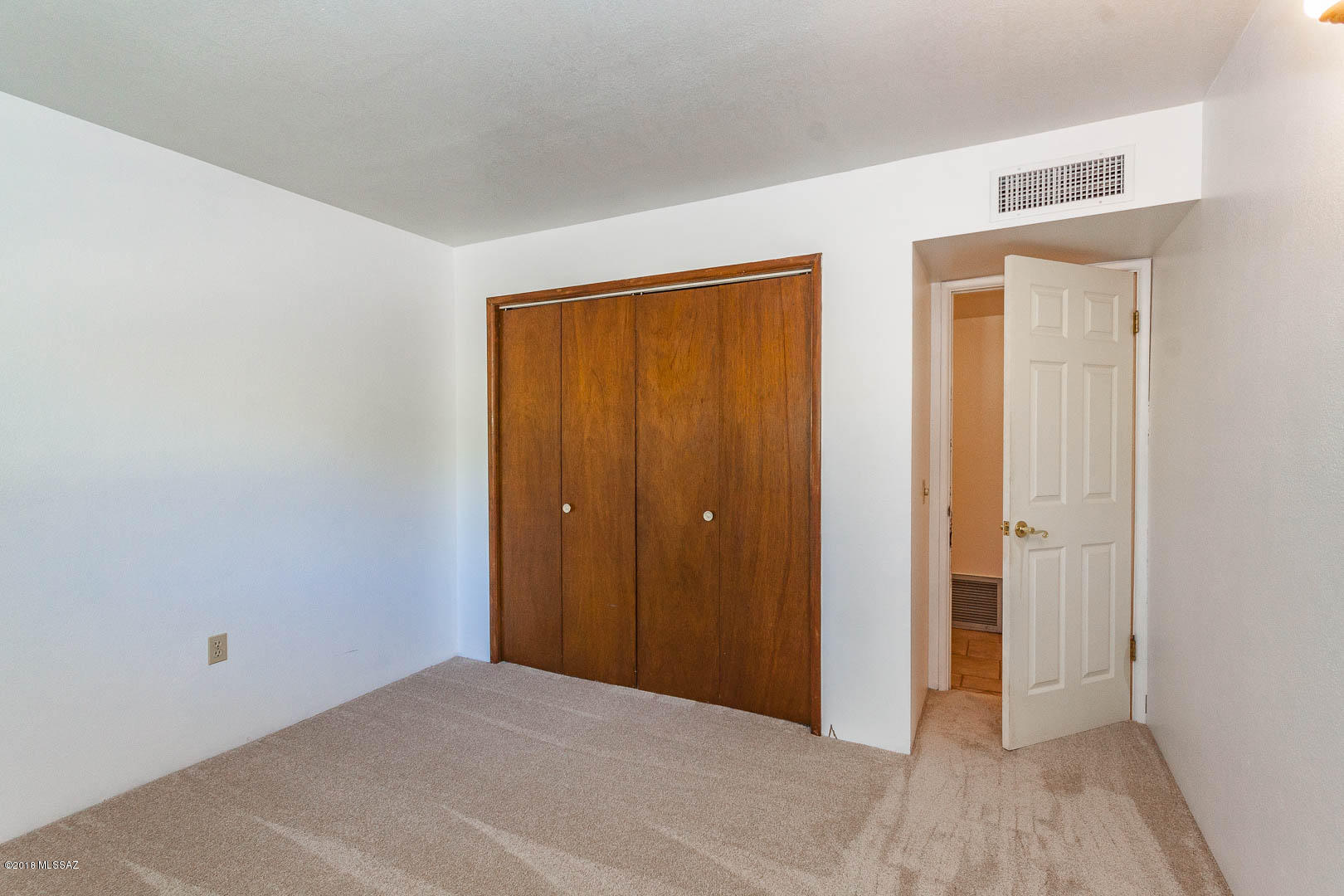 Los Robles Estates - Residential