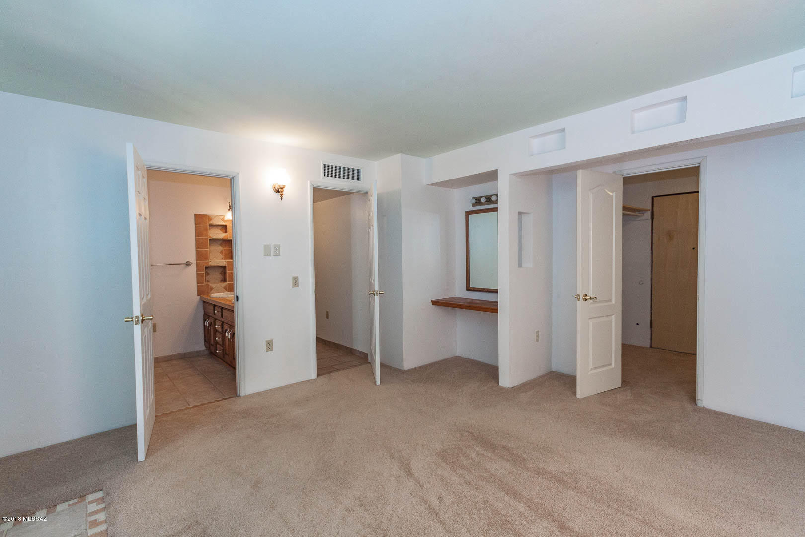 Los Robles Estates - Residential