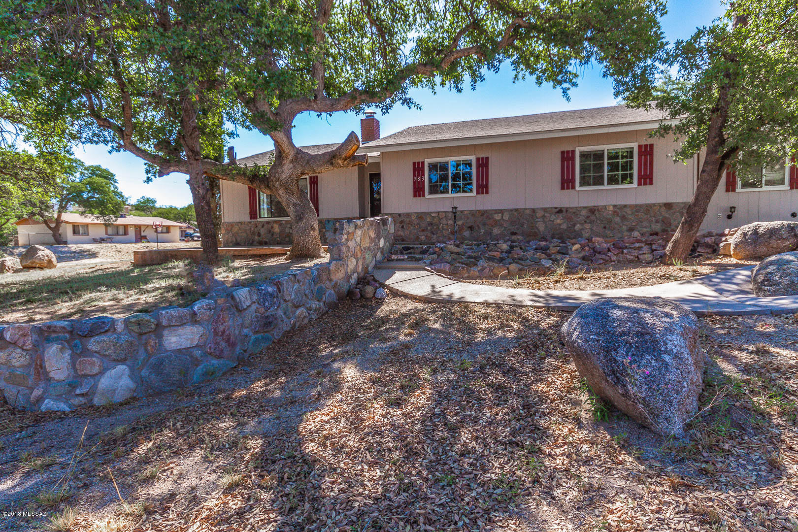 Los Robles Estates - Residential