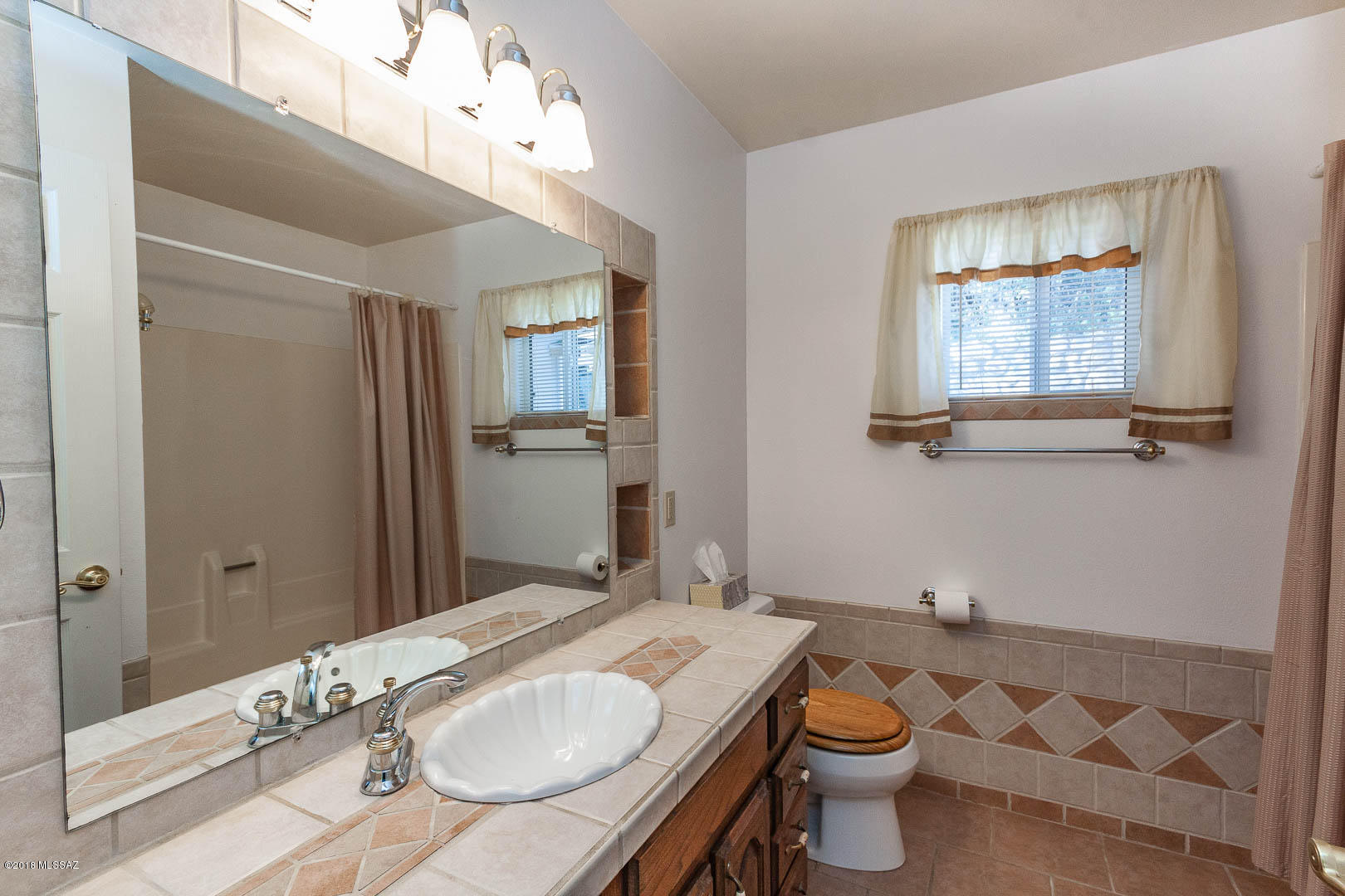 Los Robles Estates - Residential