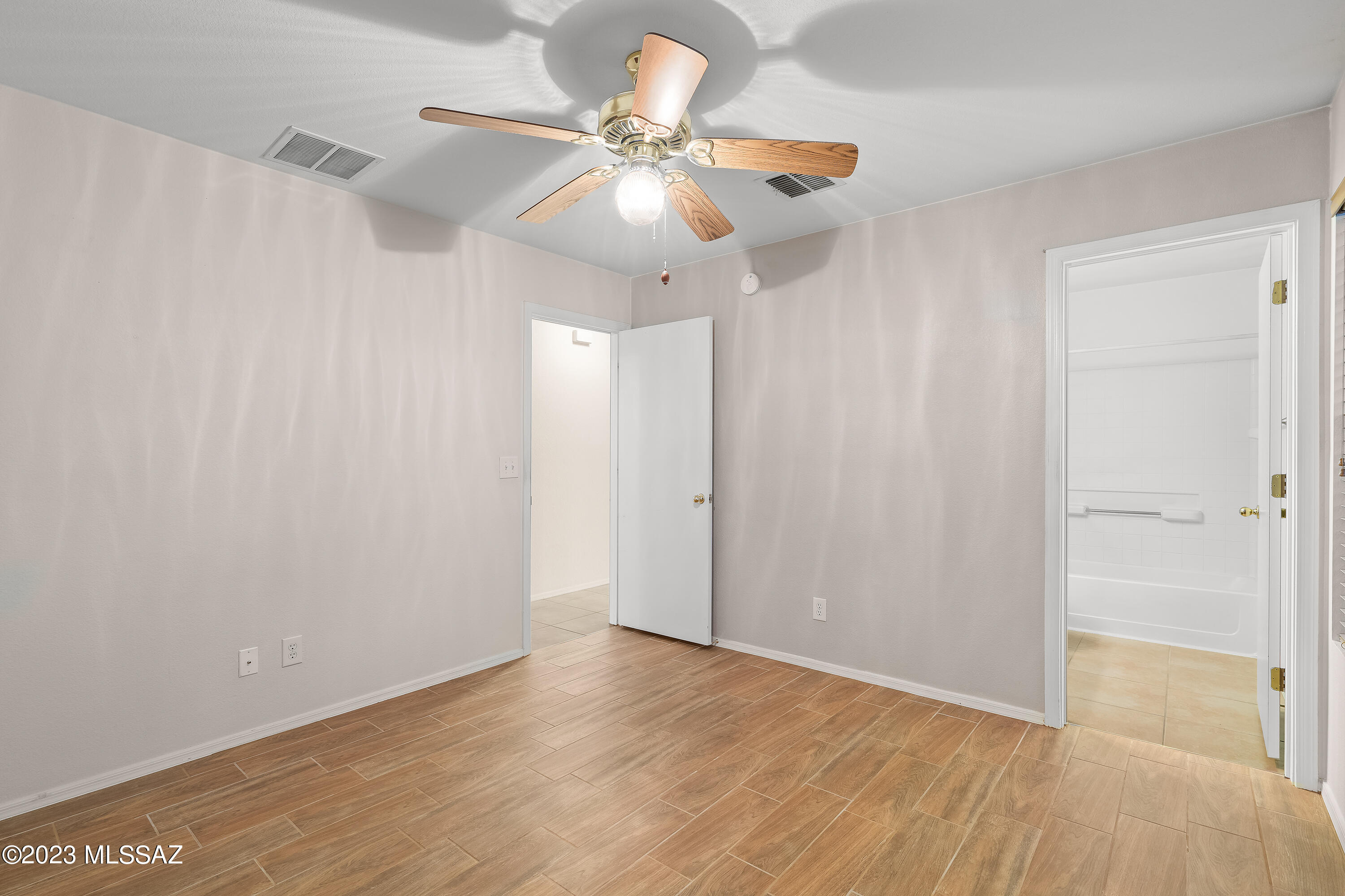 Tierra Vista Phase I (99-285,299-309,372-383) - Residential