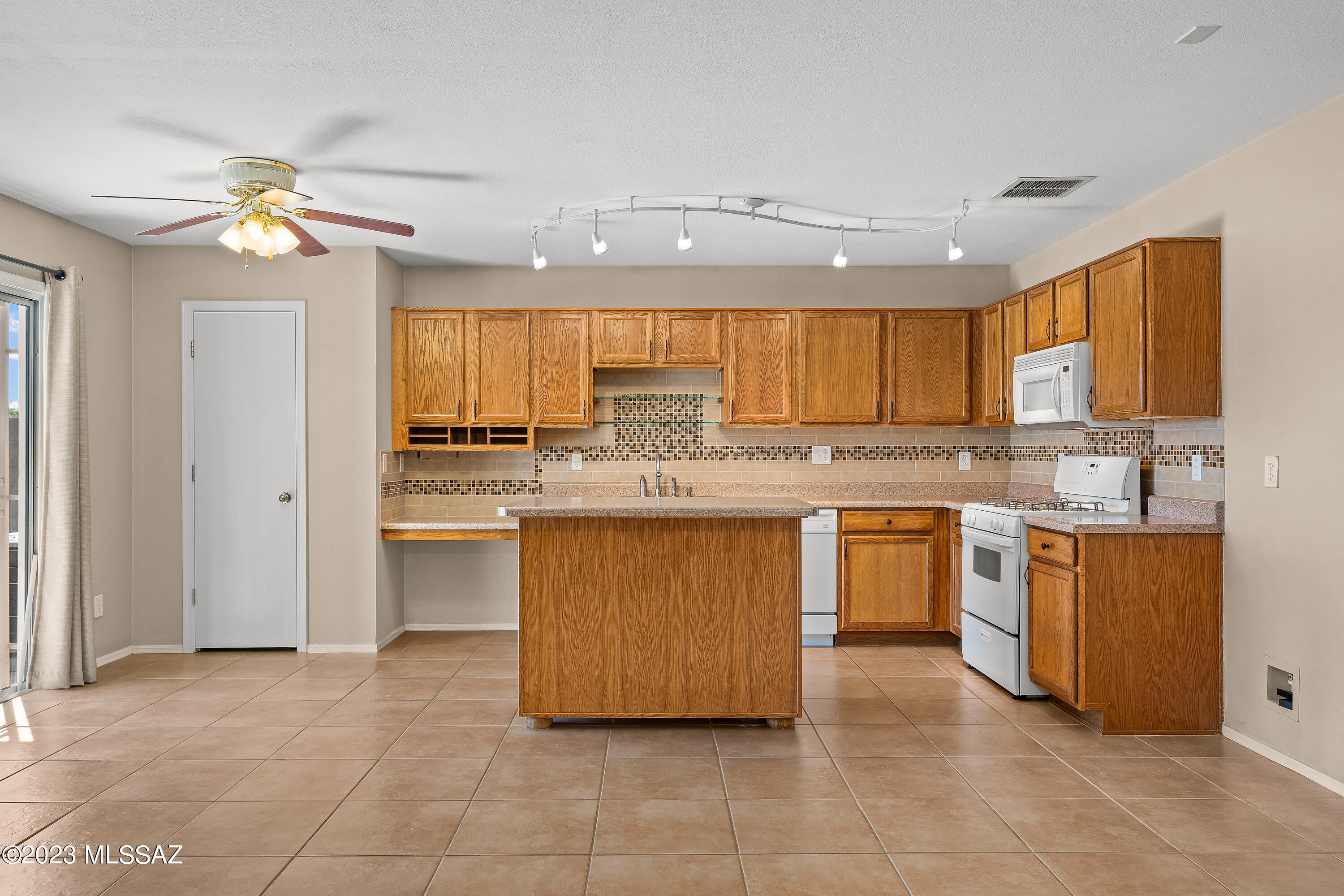 Tierra Vista Phase I (99-285,299-309,372-383) - Residential