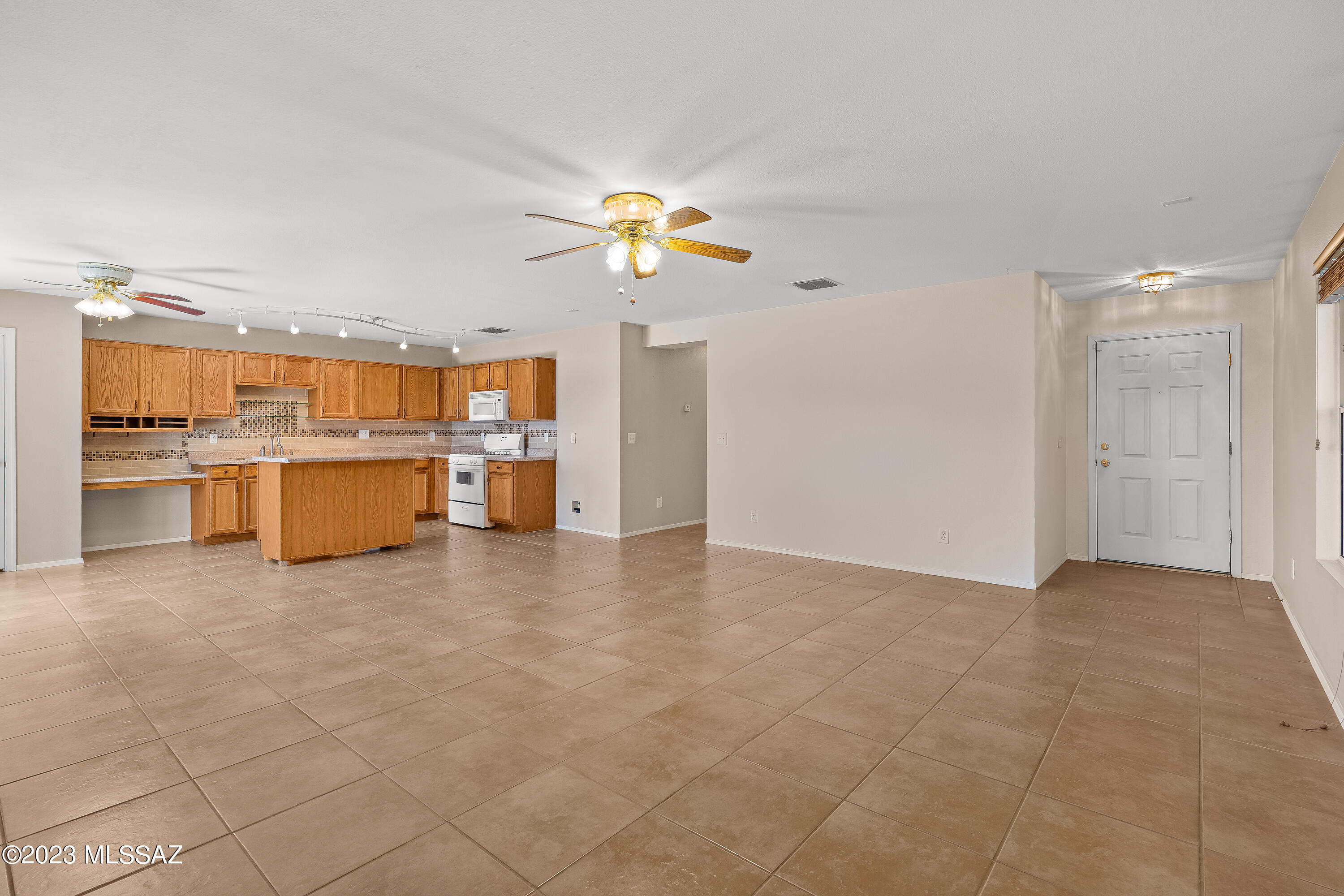 Tierra Vista Phase I (99-285,299-309,372-383) - Residential