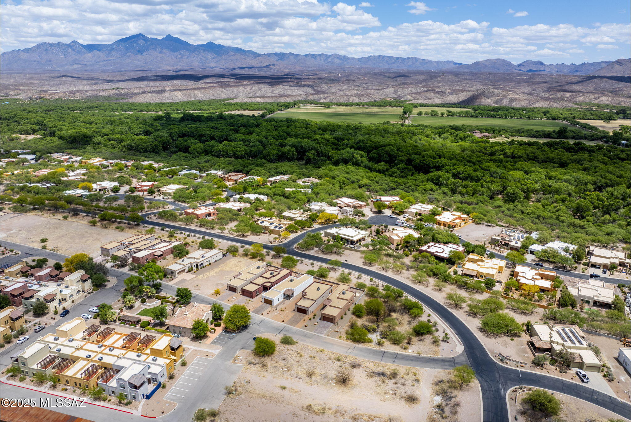 Barrio Sentinel Hill - Residential