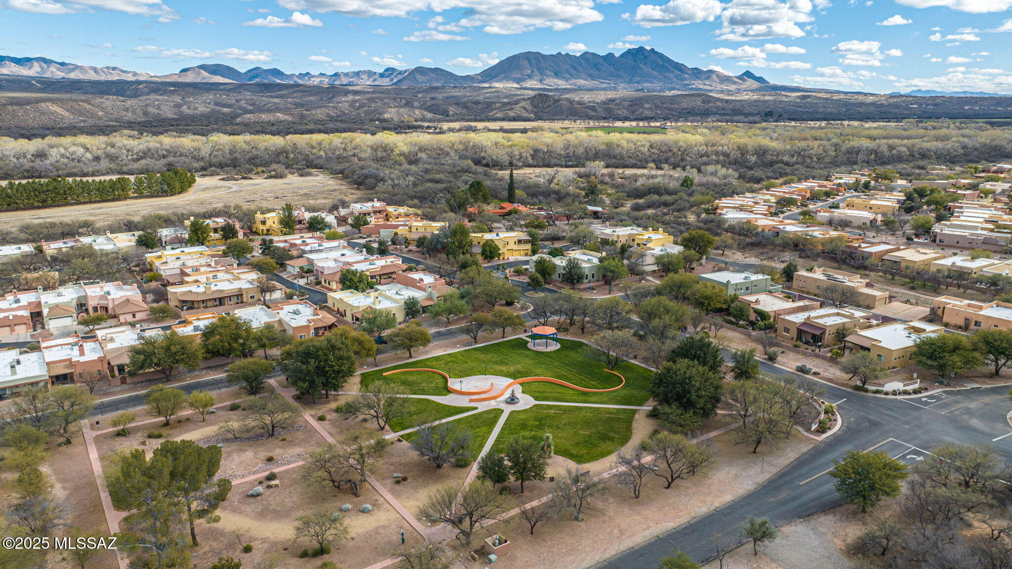 Barrio Sentinel Hill - Residential