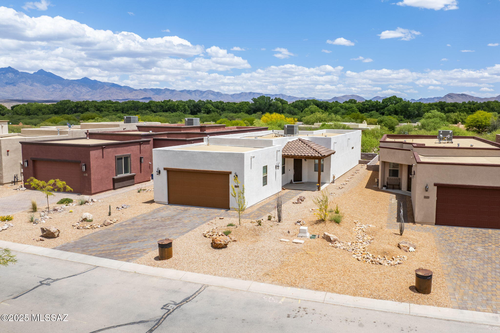 Barrio Sentinel Hill - Residential