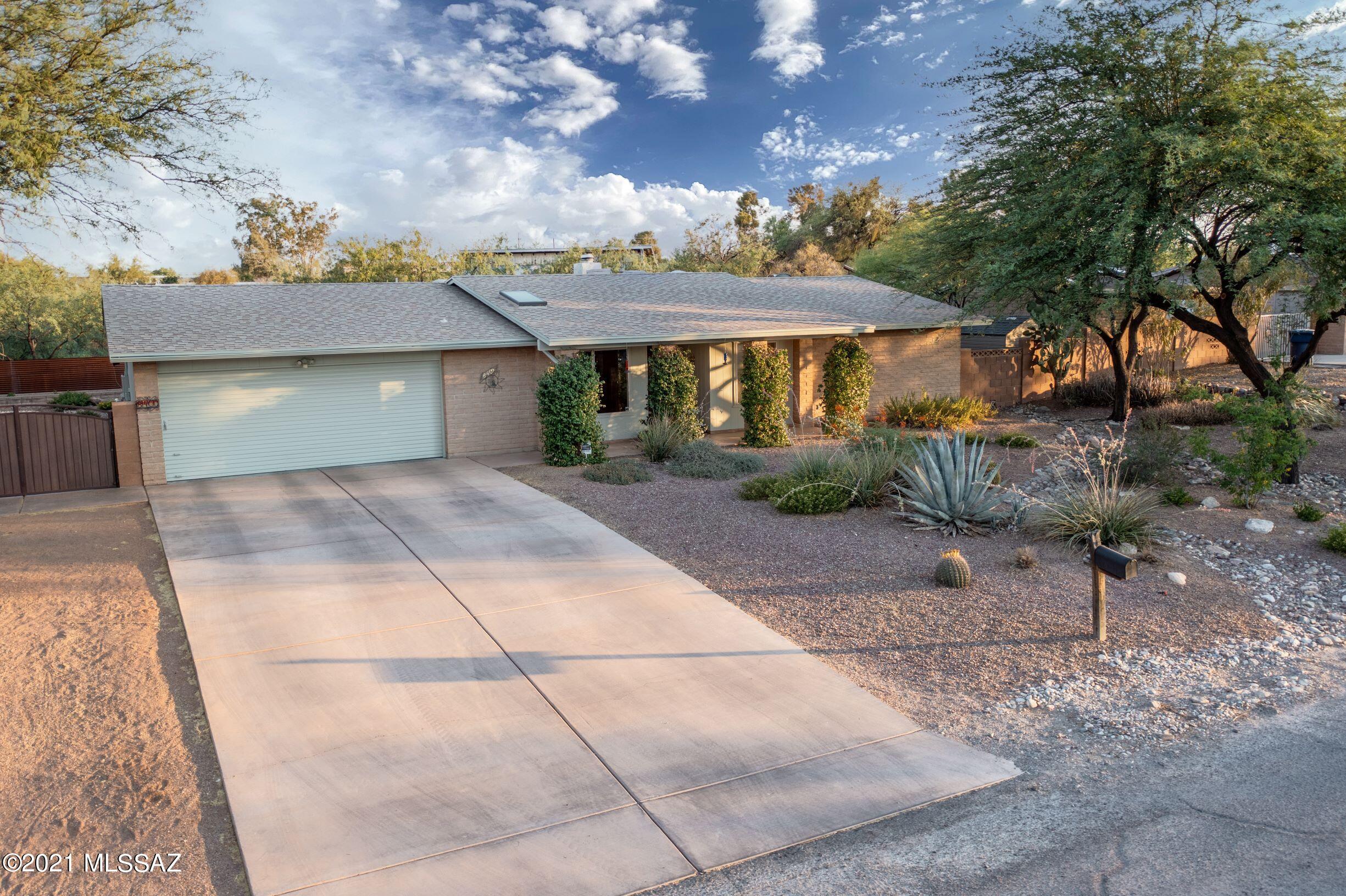 Pima Place (1-32) - Residential