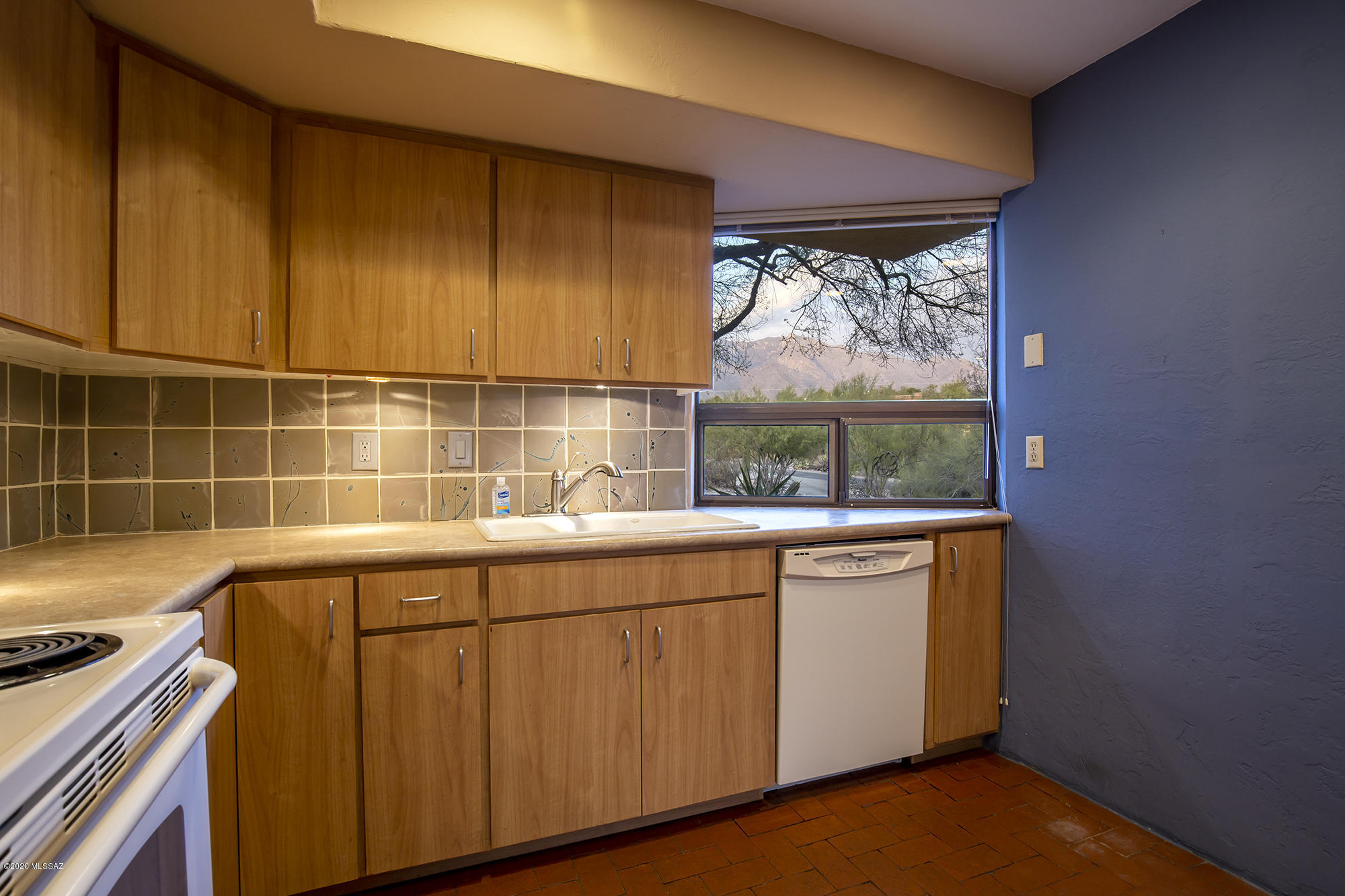 Santa Catalina Estates NO. 4 (1-180) - Residential