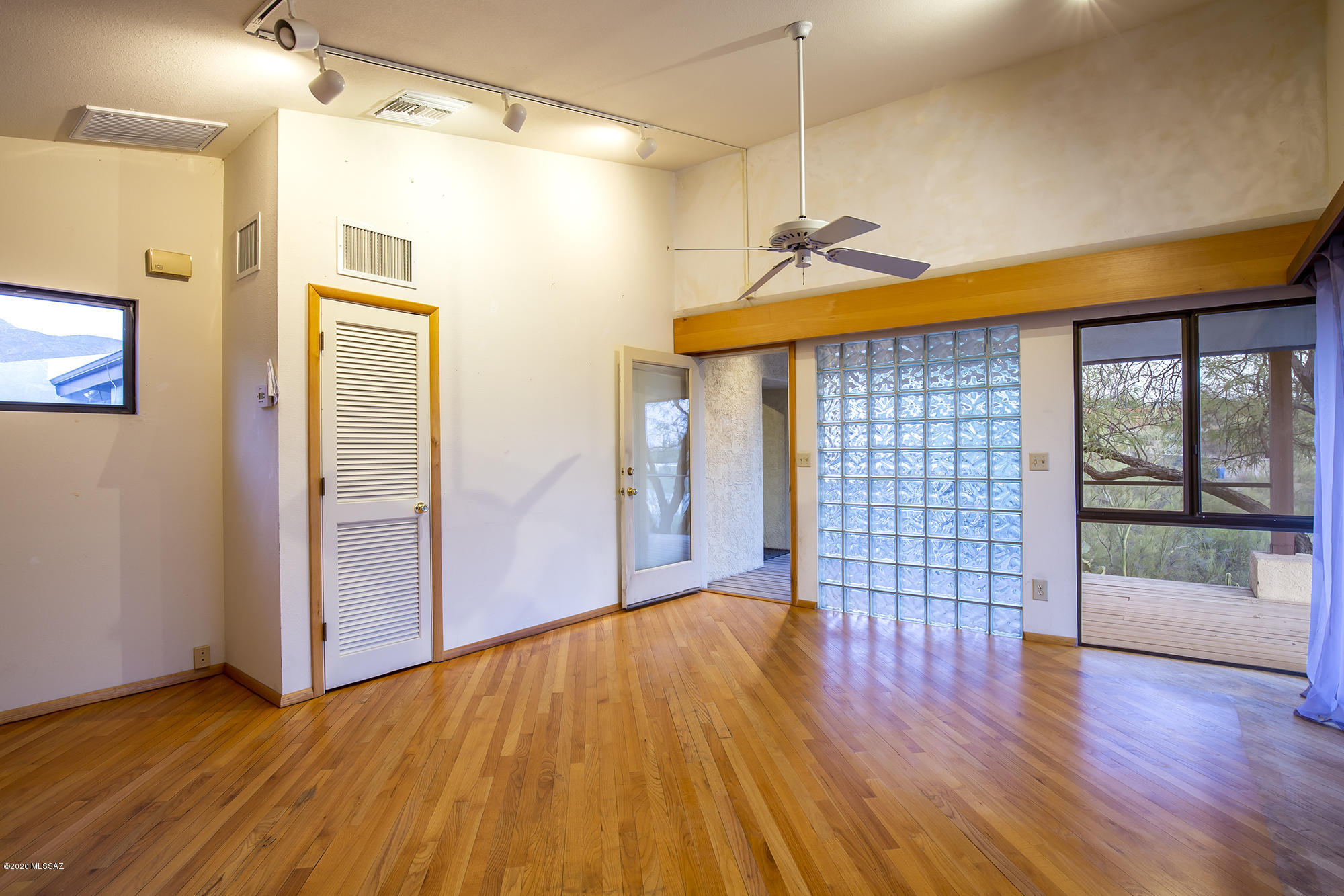 Santa Catalina Estates NO. 4 (1-180) - Residential