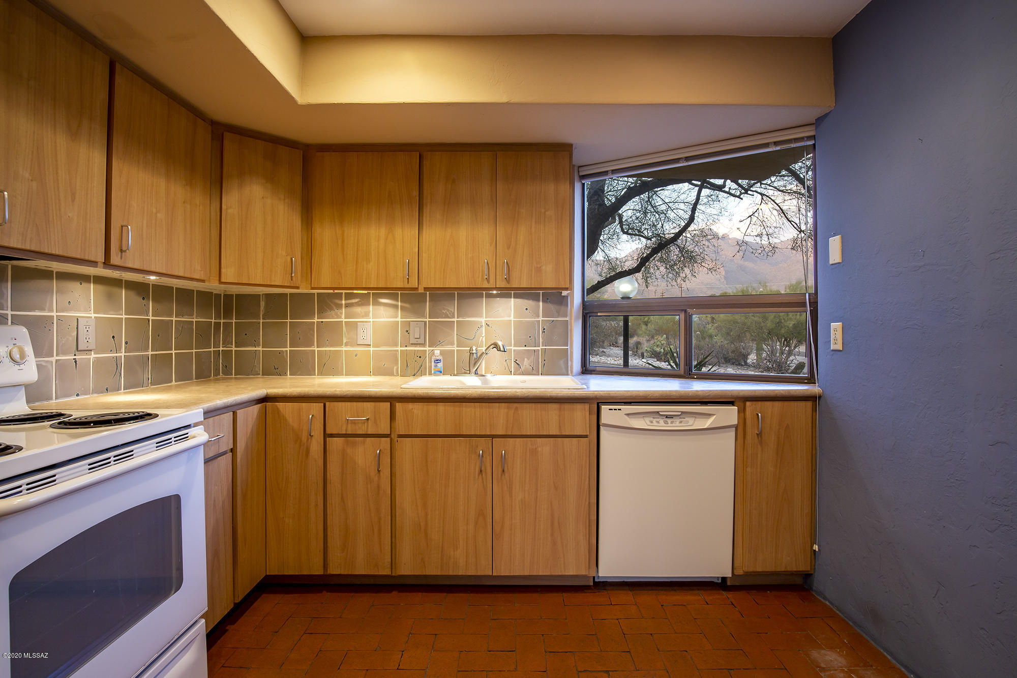 Santa Catalina Estates NO. 4 (1-180) - Residential