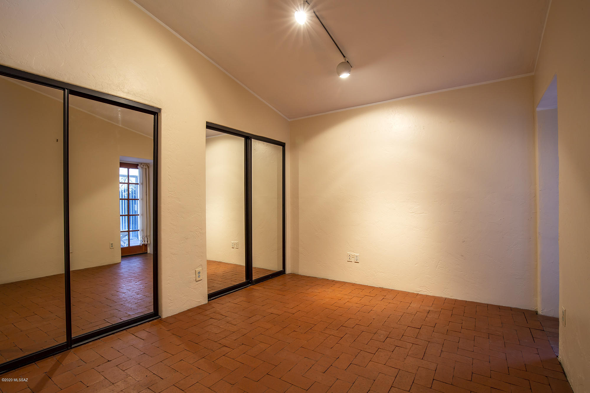 Santa Catalina Estates NO. 4 (1-180) - Residential