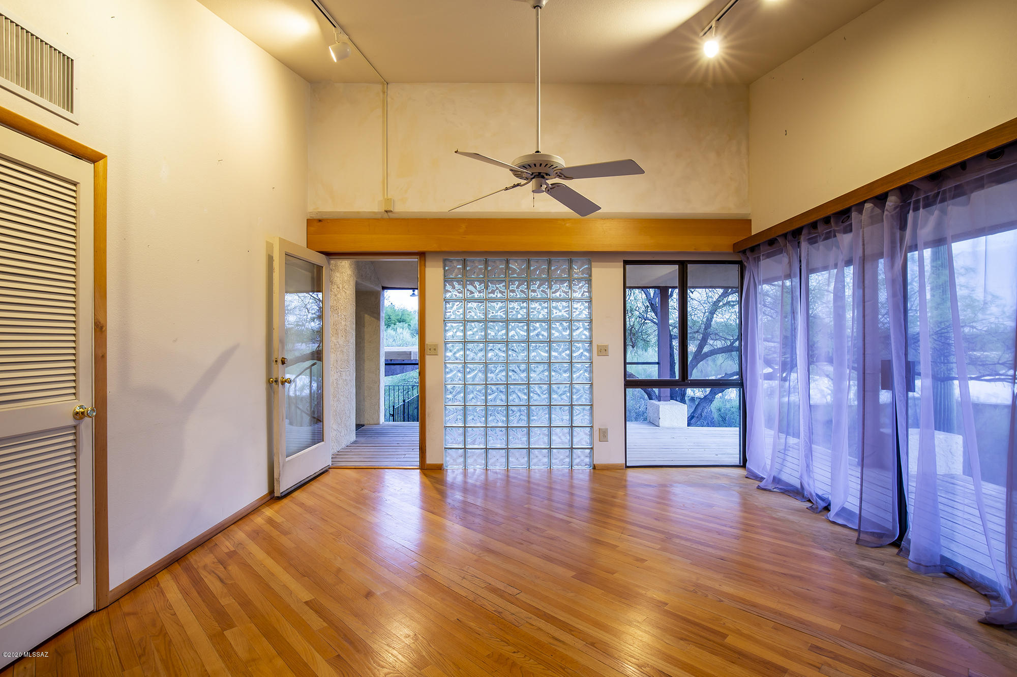 Santa Catalina Estates NO. 4 (1-180) - Residential