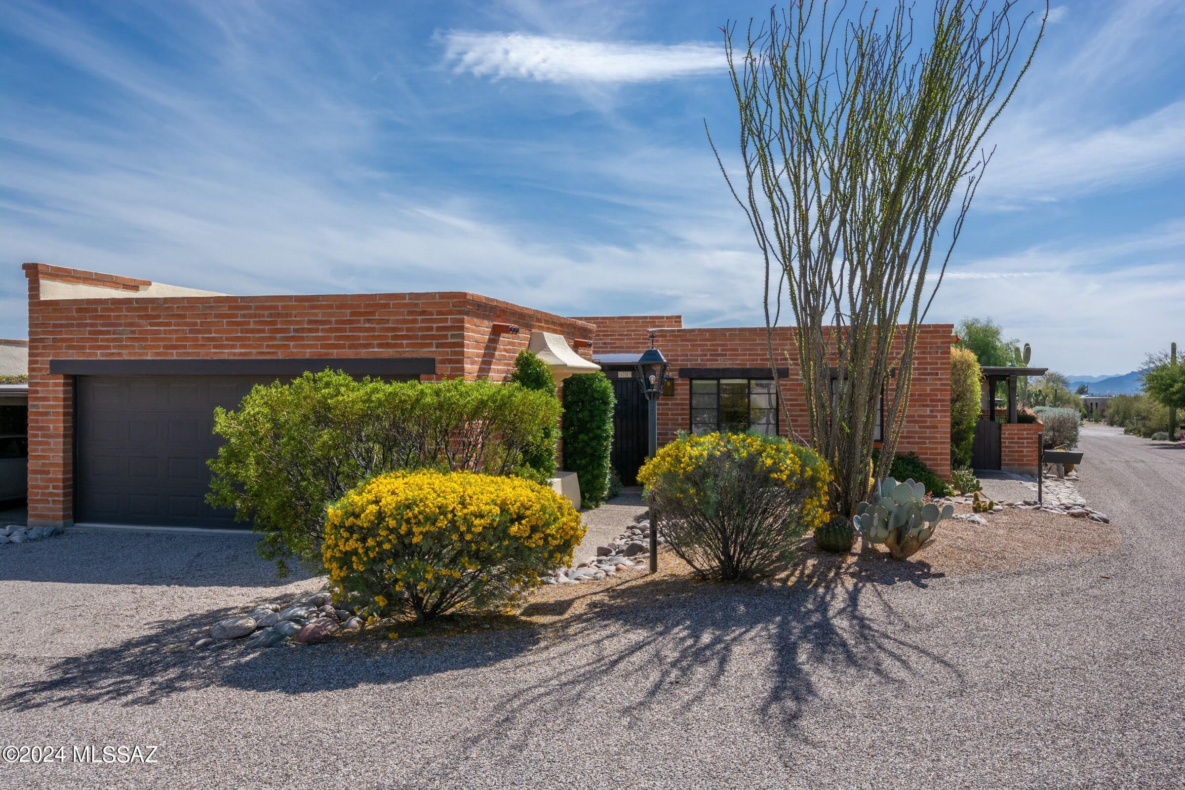 Catalina Pueblo NO. 2 (35-88) - Residential