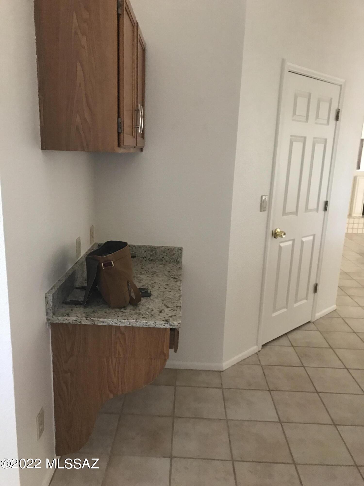 Ventana Shadows (1-80) - Residential Lease
