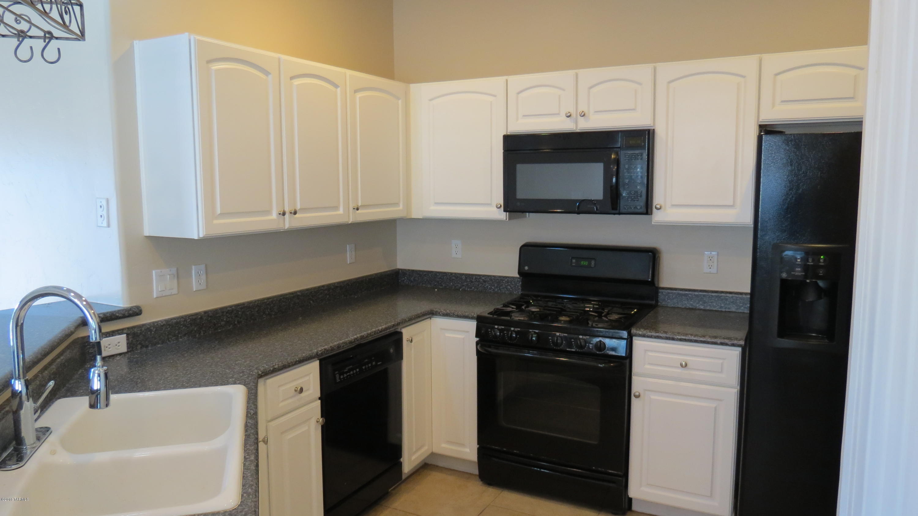 Continental Reserve Blk. 7 & 8 (1-82) - Residential Lease