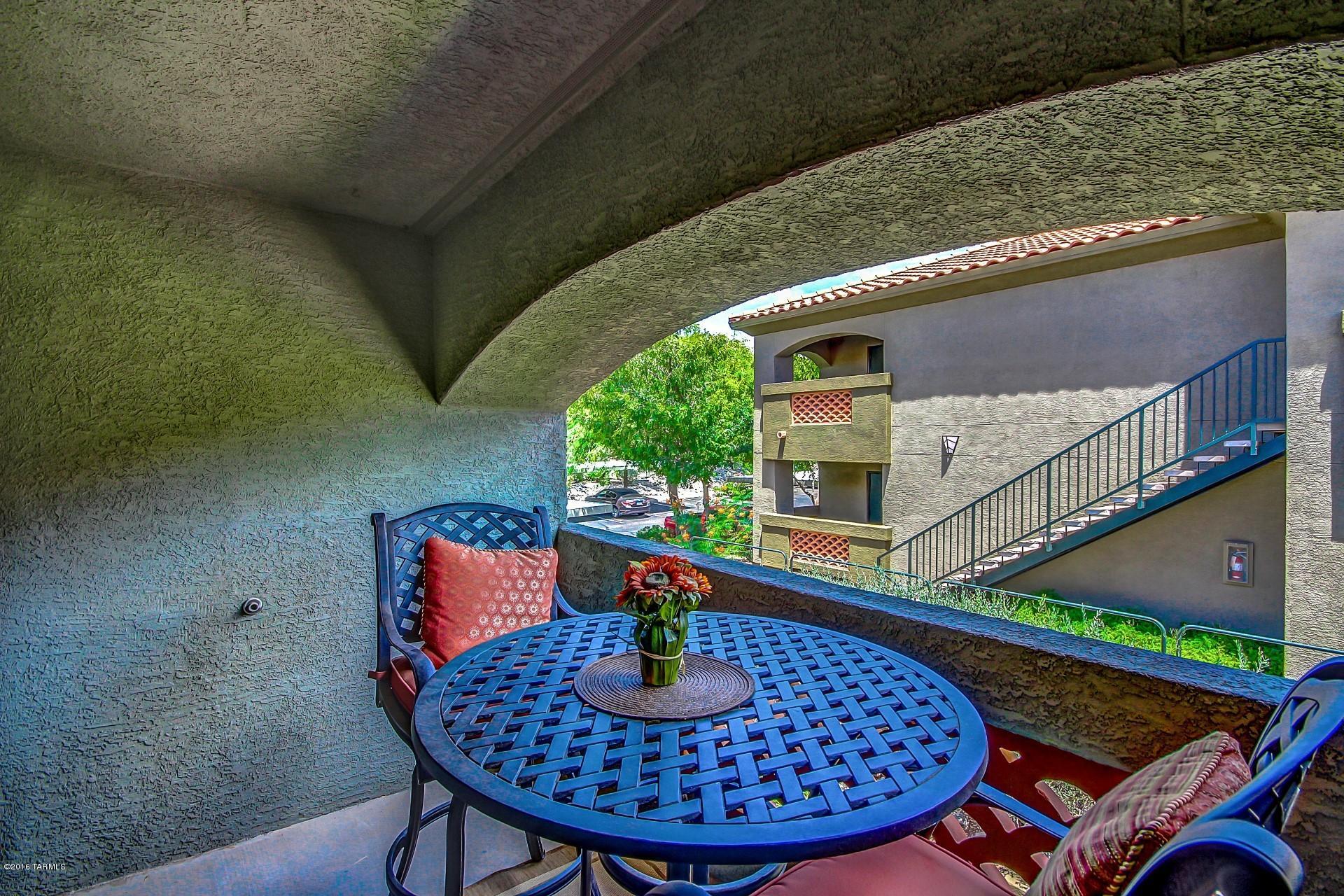 Veranda at Ventana Condominiums - Residential