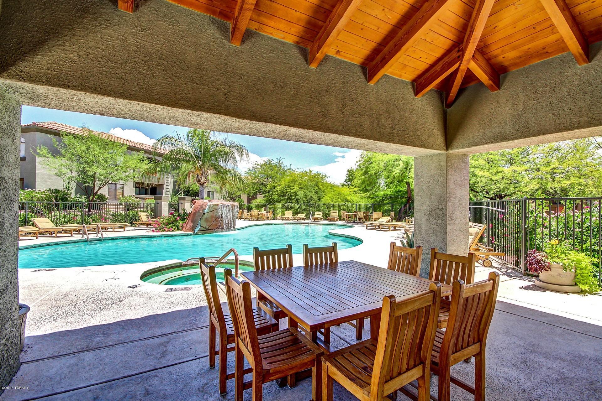 Veranda at Ventana Condominiums - Residential