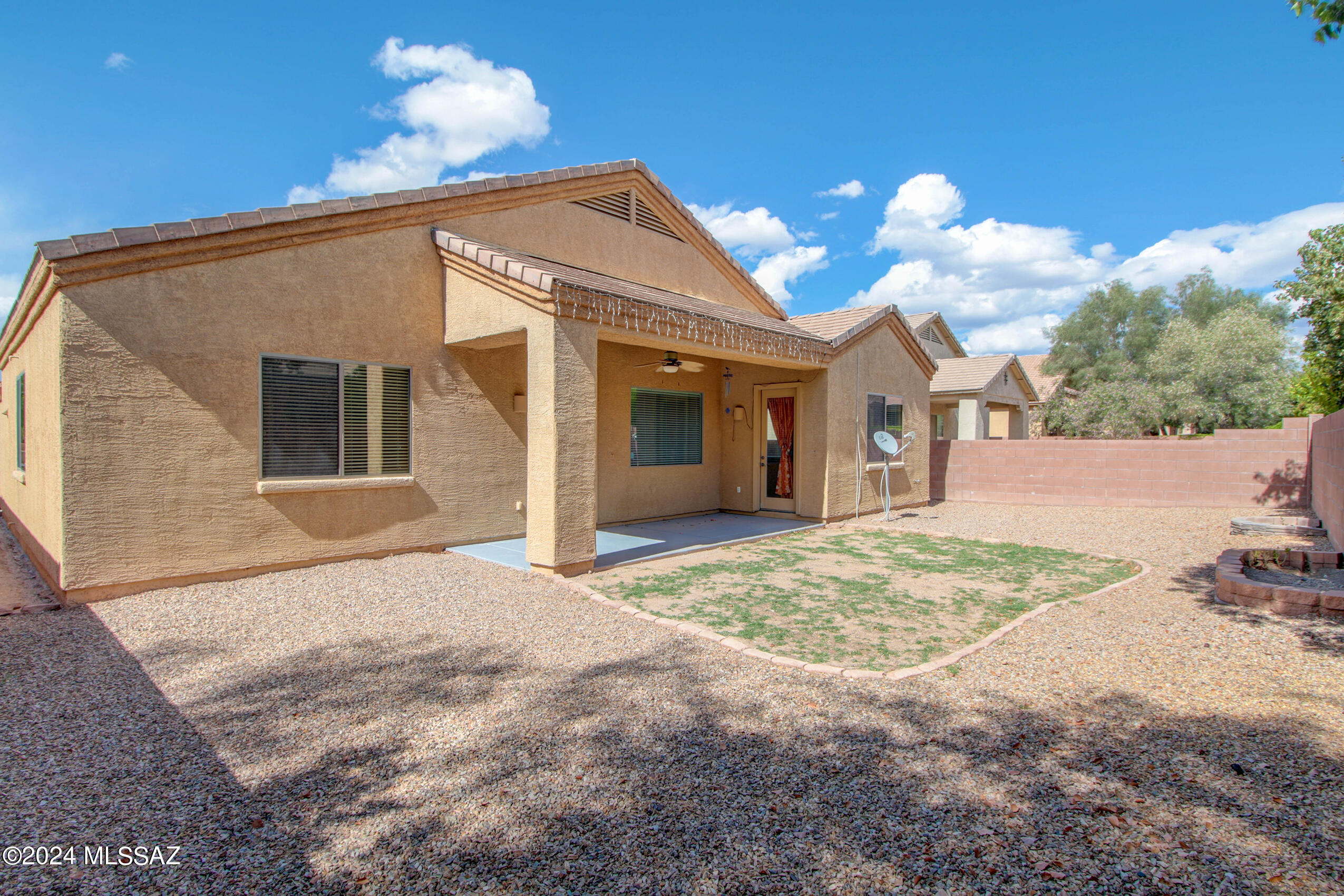 Valencia Reserve South (1-315) - Residential Lease