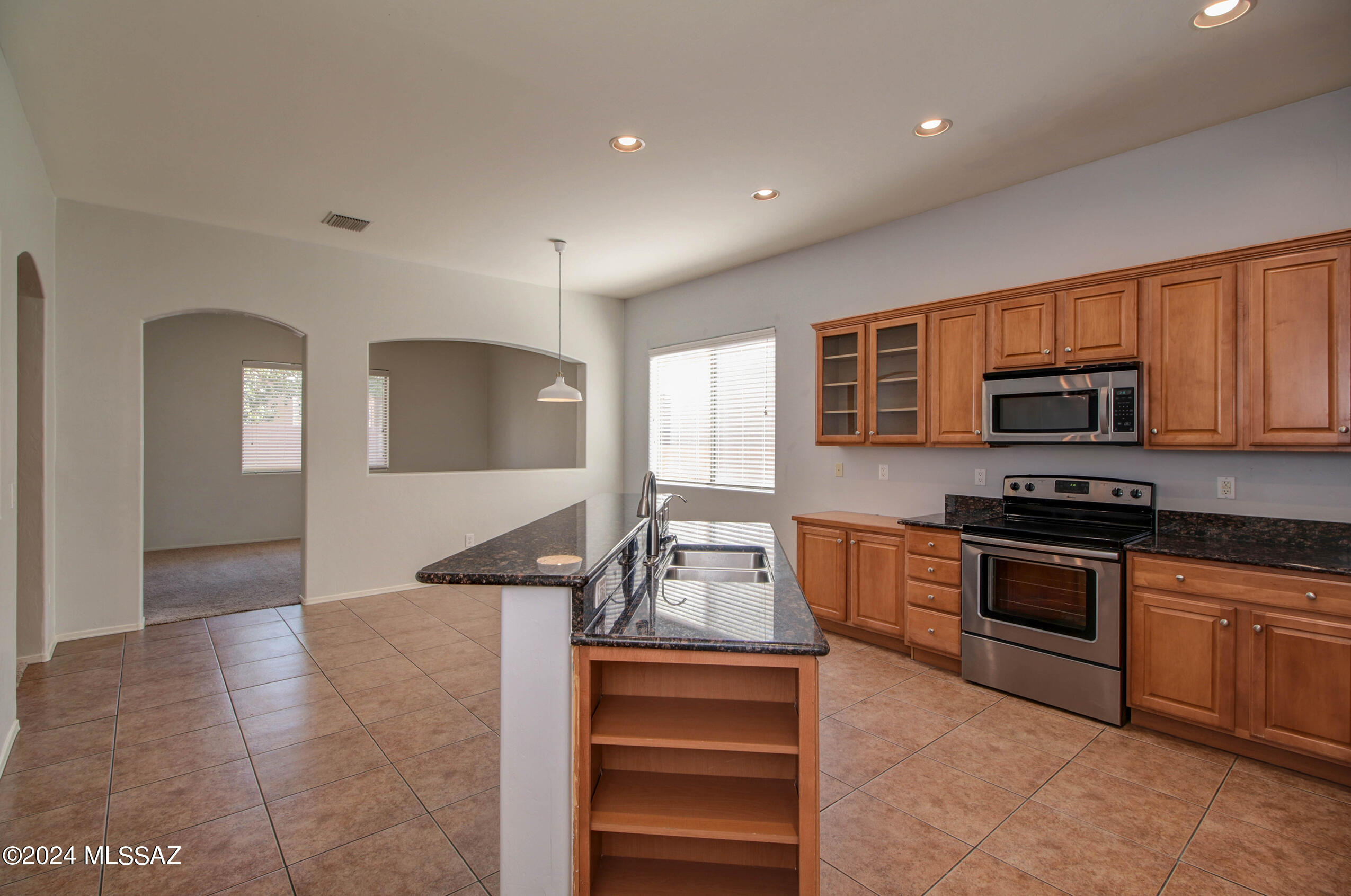 Valencia Reserve South (1-315) - Residential Lease