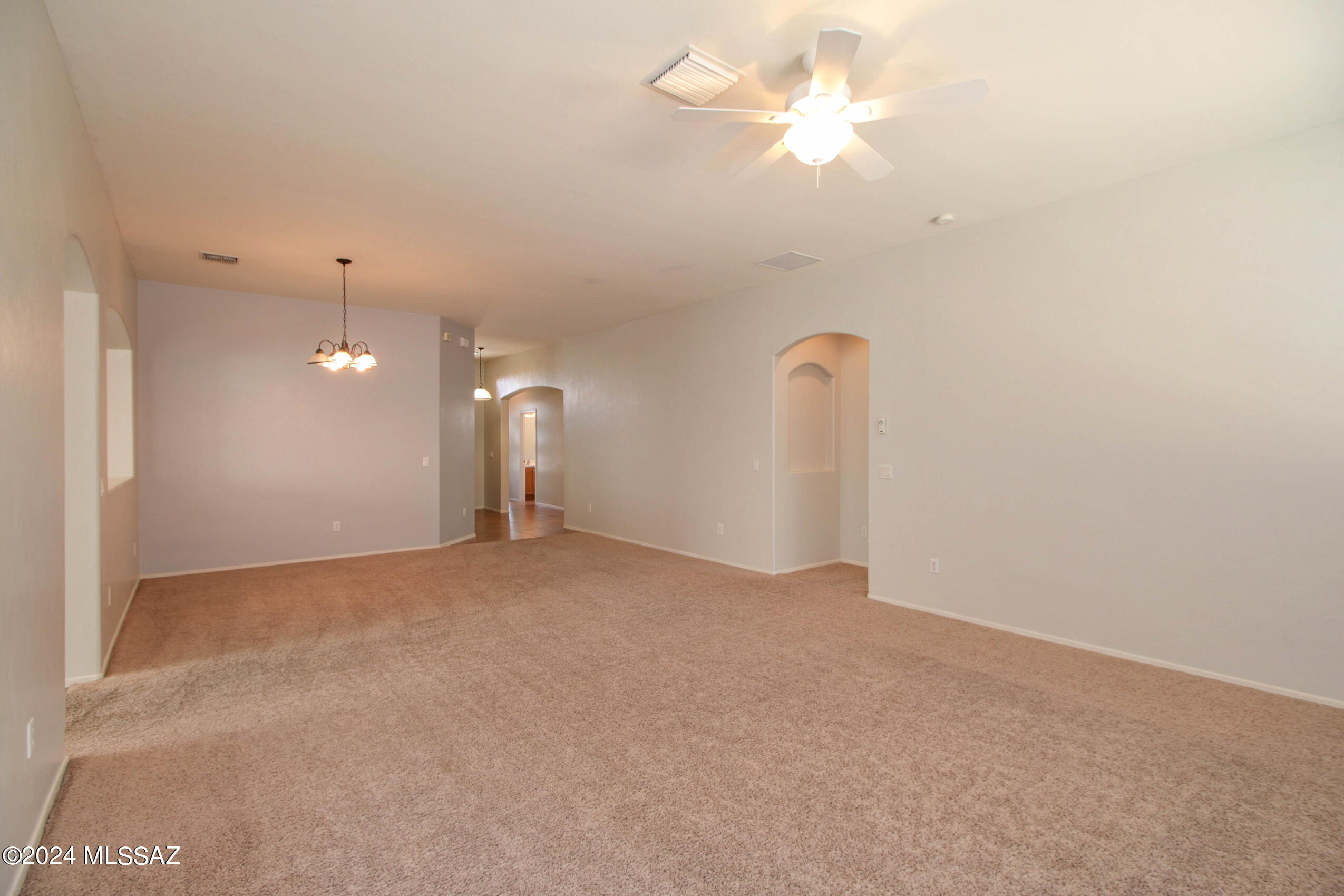 Valencia Reserve South (1-315) - Residential Lease