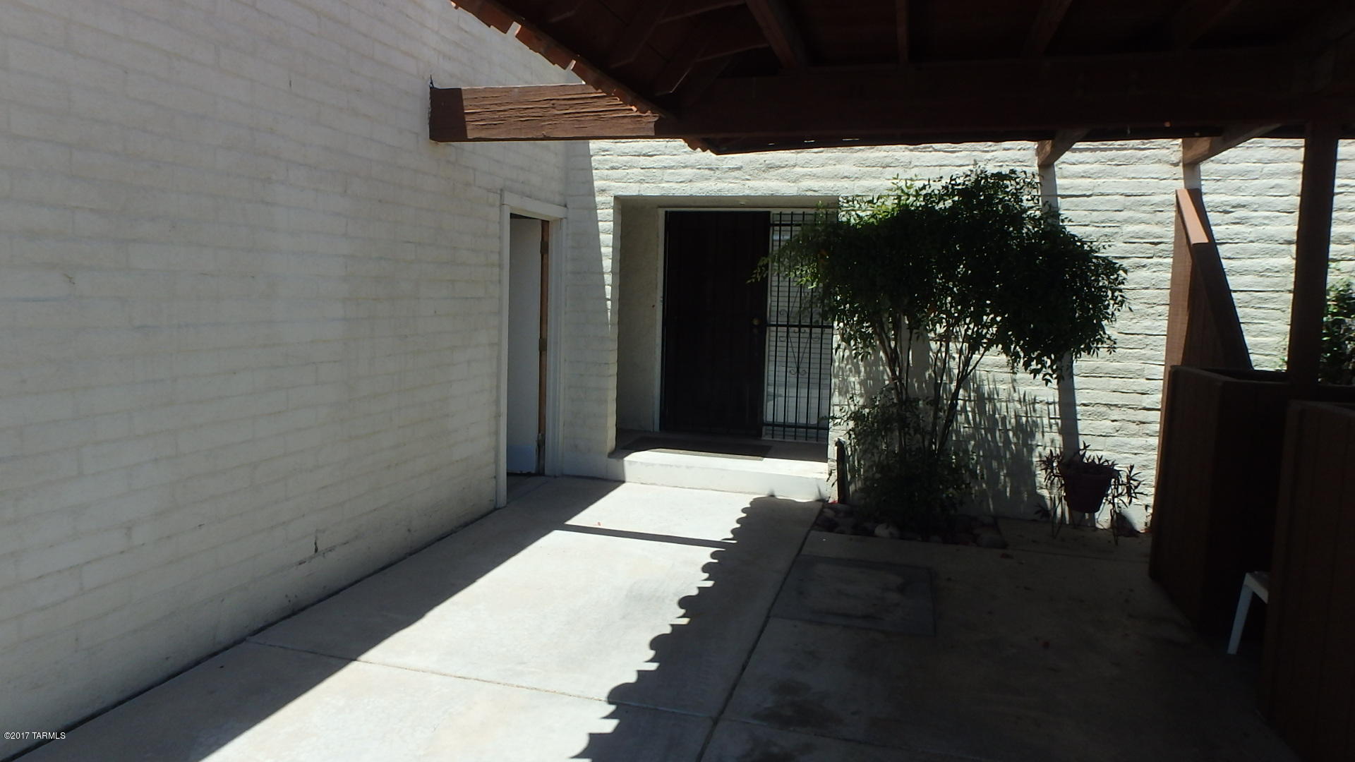 Plaza Mirador (1-28) - Residential