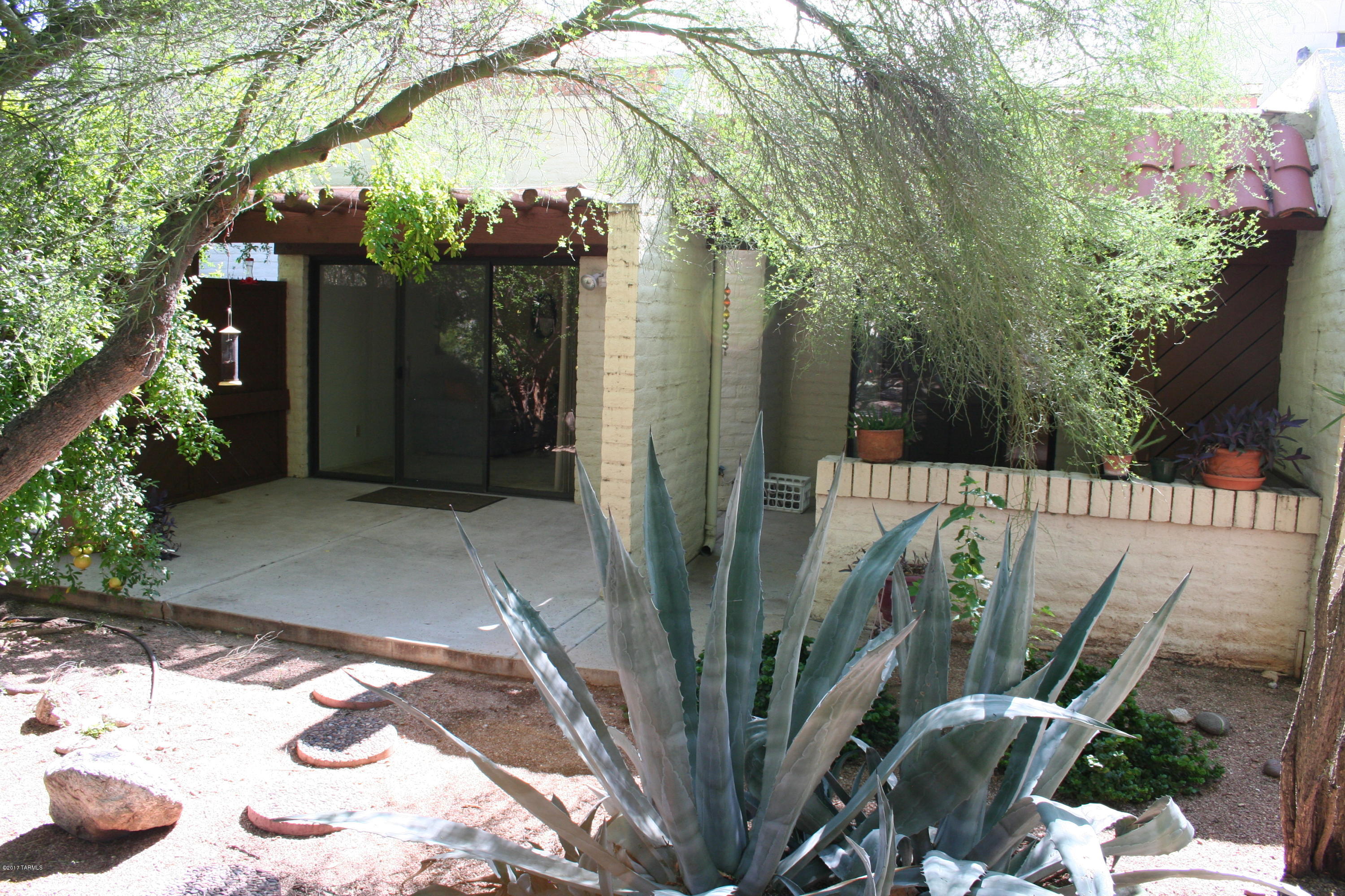 Plaza Mirador (1-28) - Residential