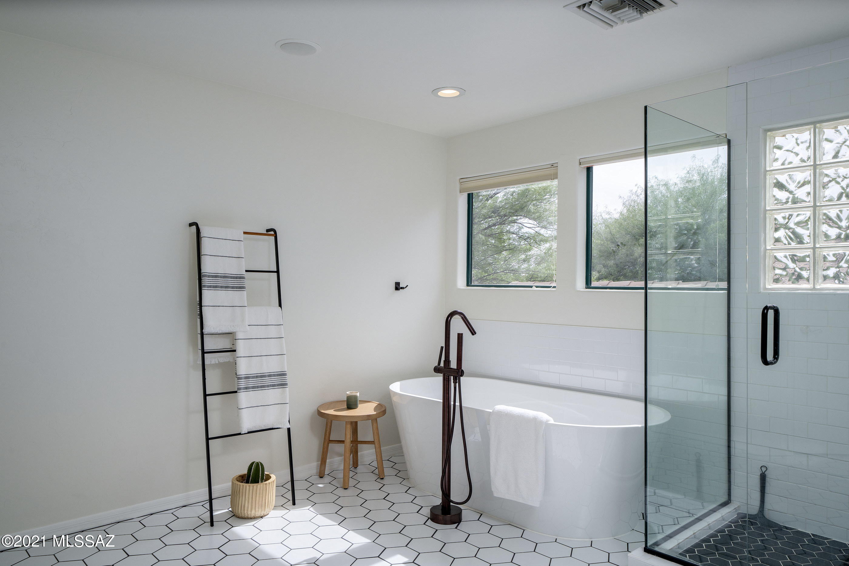 Deer Run At Ventana Canyon (1-23) - Residential