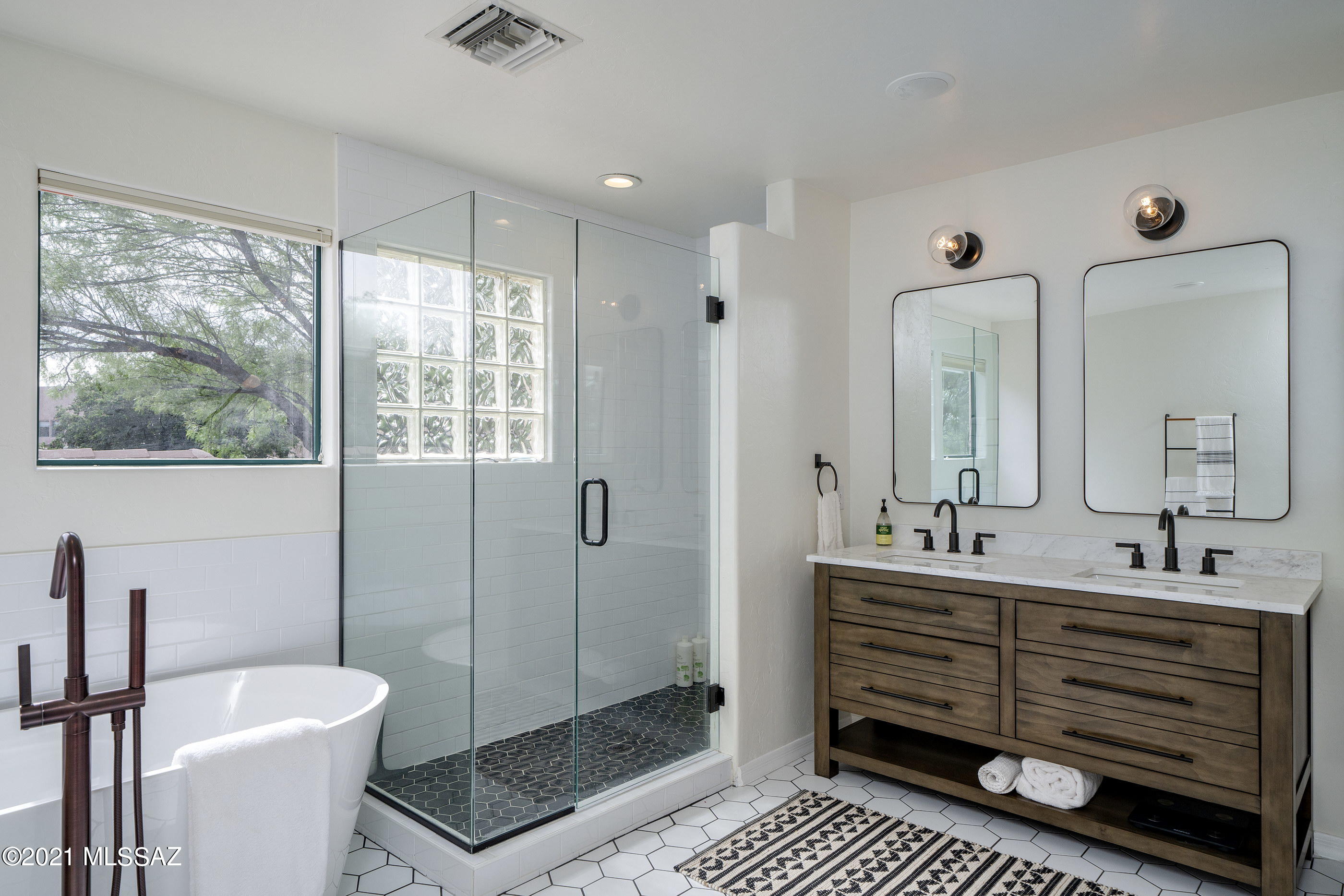 Deer Run At Ventana Canyon (1-23) - Residential