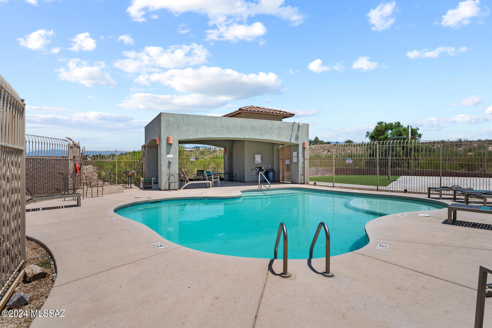 Rancho Del Lago (1-100) - Residential