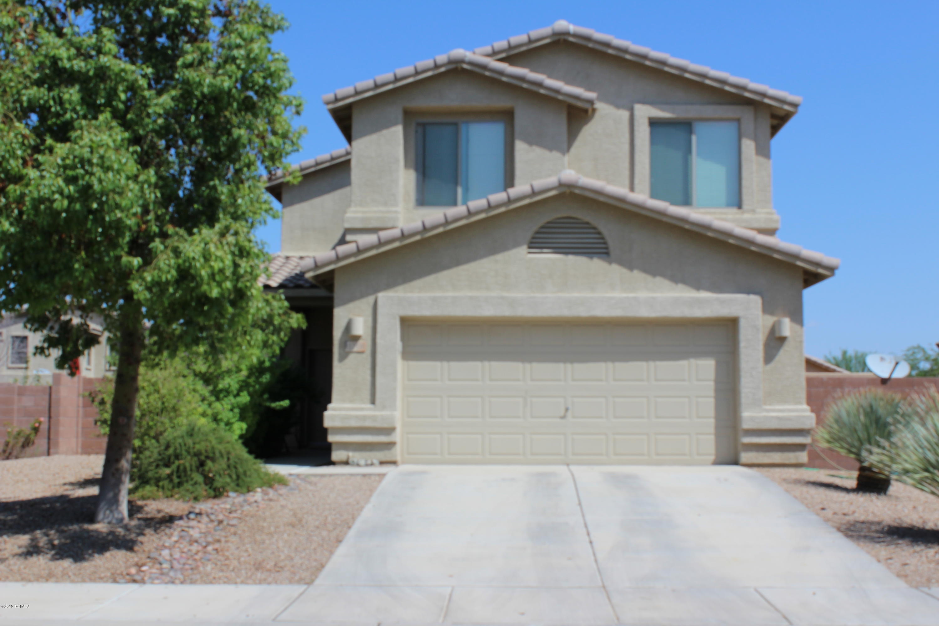 HUGE PRICE REDUCTION!! Gorgeous 4bd 3bath home is meticulously maintained.  All bedrooms are spacious, but you must see the master suite to really appreciate the size.  Living spaces downstairs are wide open and able to accommodate your lifestyle.  Sizable yard with covered porch will allow you to host family and friends comfortably. One of the larger floor plans in the area at a great price!  Come see this one!