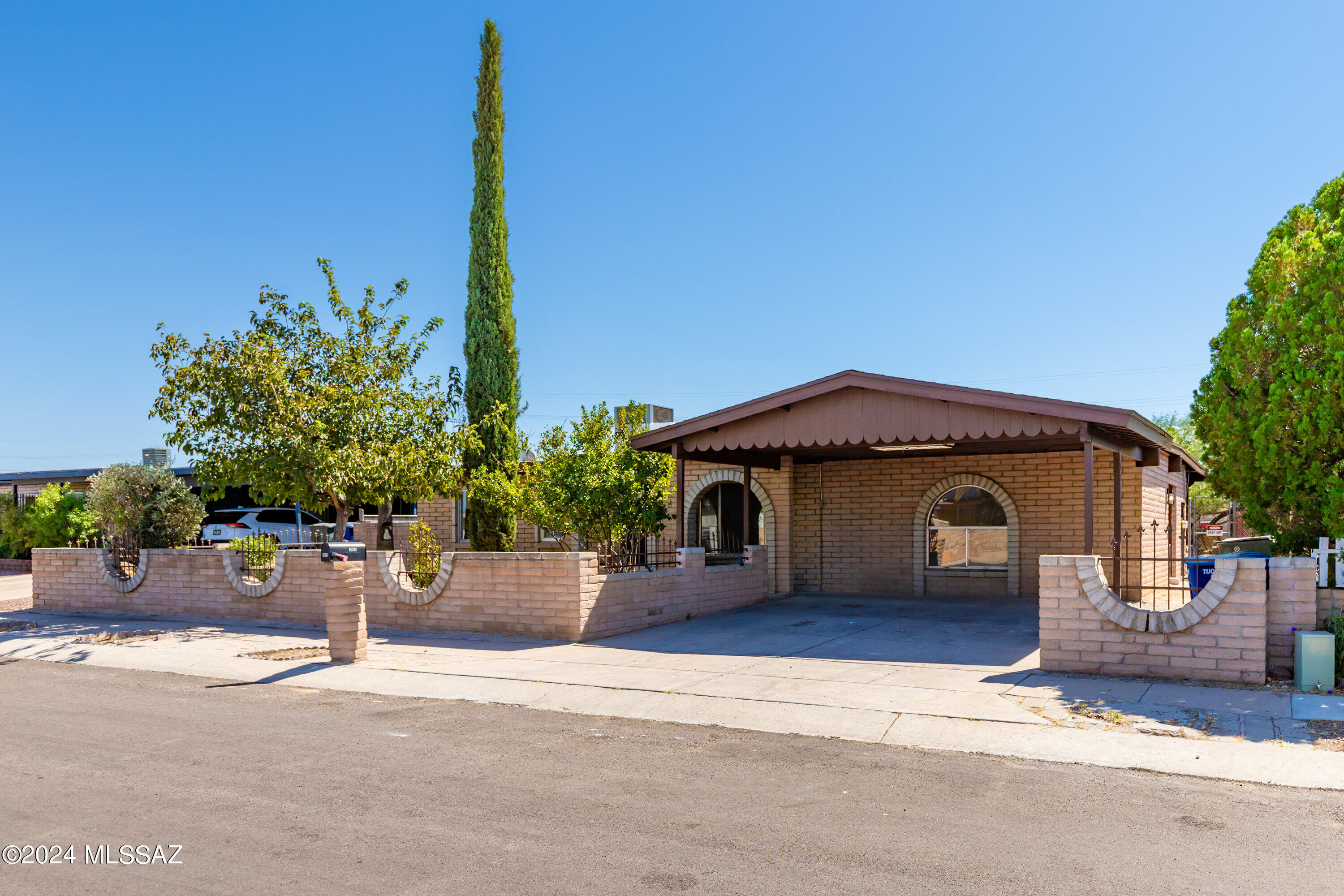 NO HOA!!  Come see this fresh-faced block home.  Large open floor plan, freshly painted interior, exterior and roof.  This home offers an extra-large primary bedroom, new AC and a bonus room you can us as an office or extra TV room.  Owner/Agent