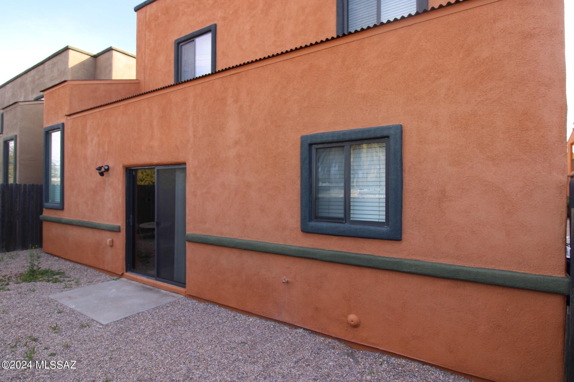 Dos Tiburones Townhouses (1-34) - Residential Lease