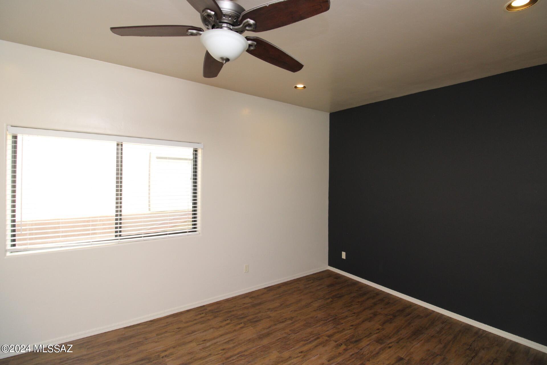 Dos Tiburones Townhouses (1-34) - Residential Lease